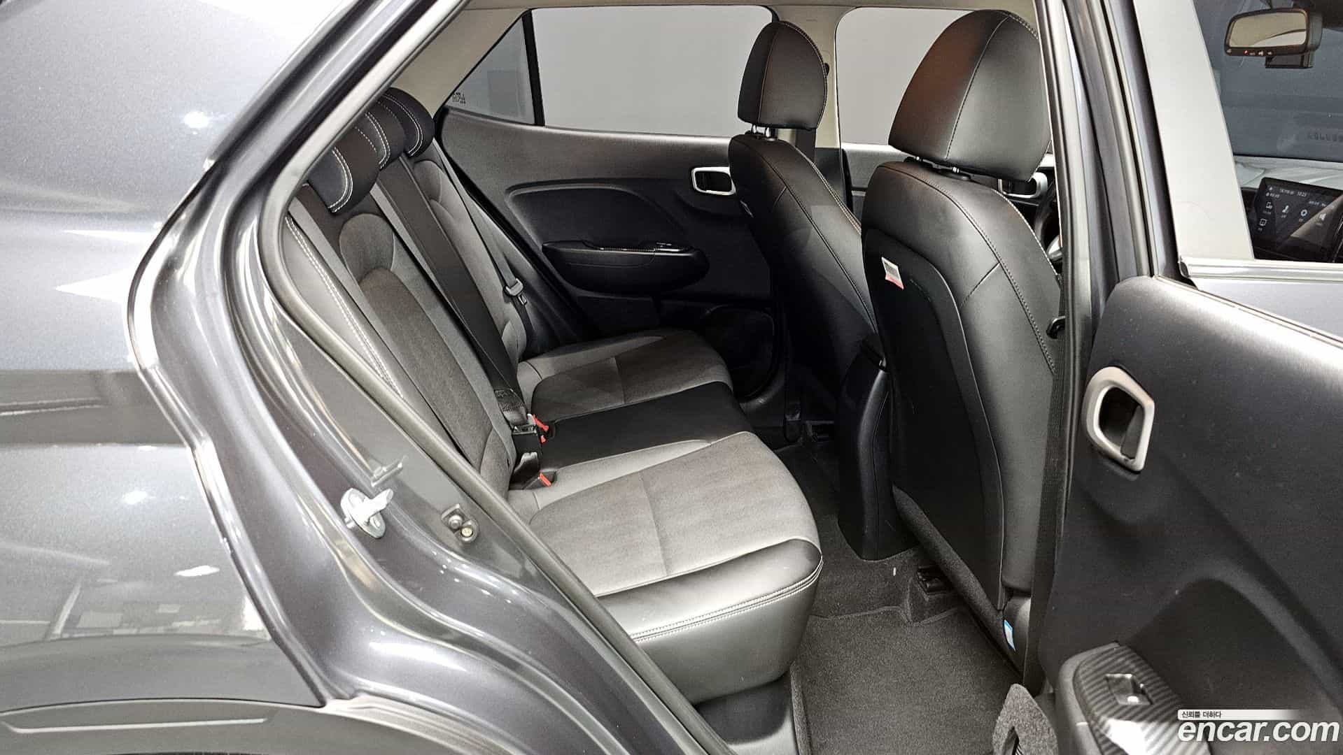 Venue Hyundai 2020.7-OPTION-015
