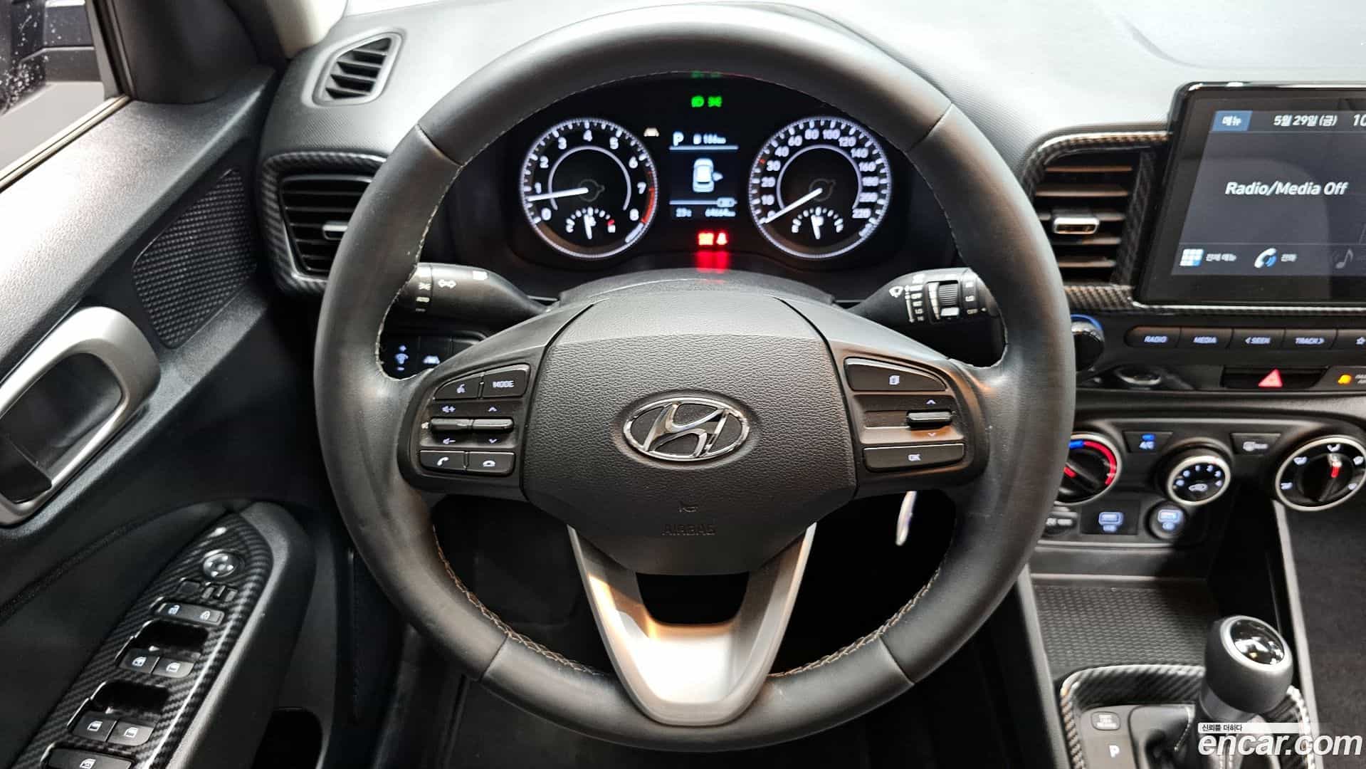 Venue Hyundai 2020.7-OPTION-016
