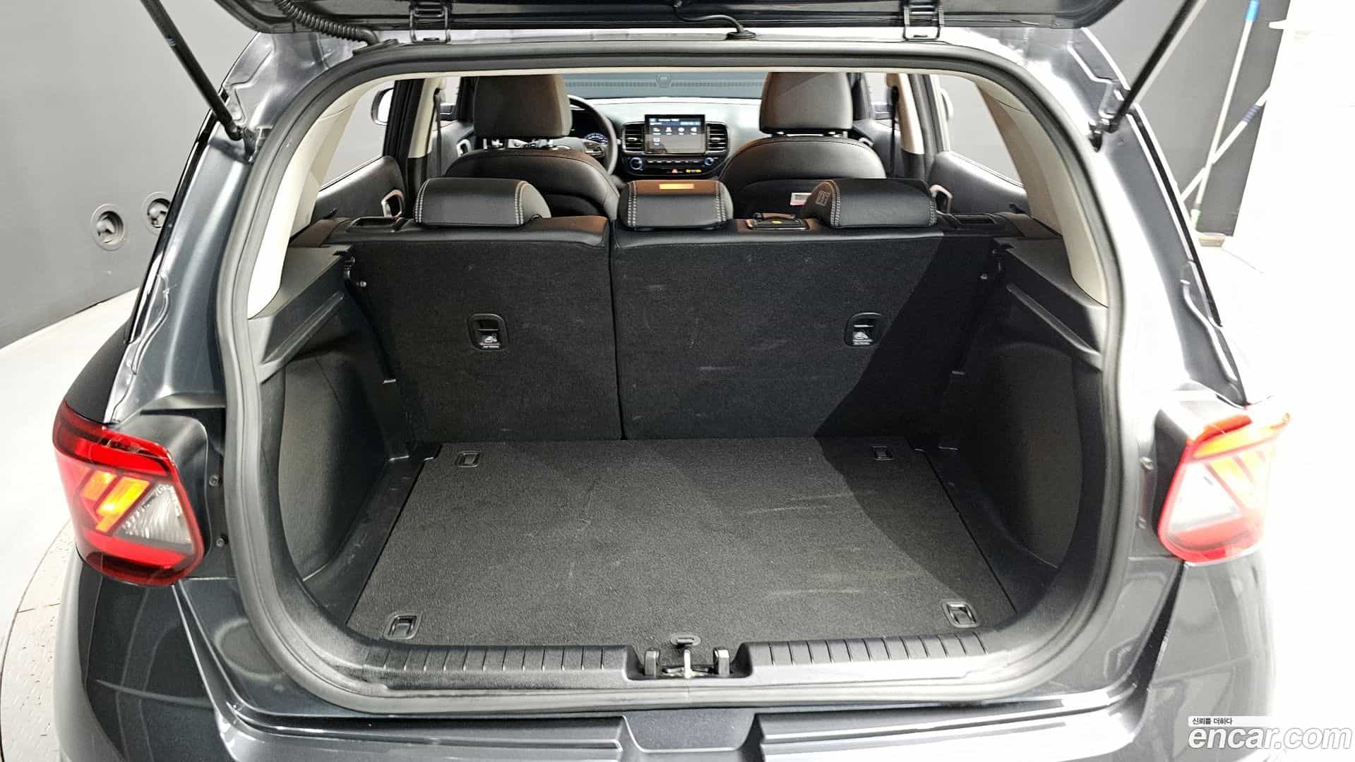 Venue Hyundai 2020.7-OPTION-024