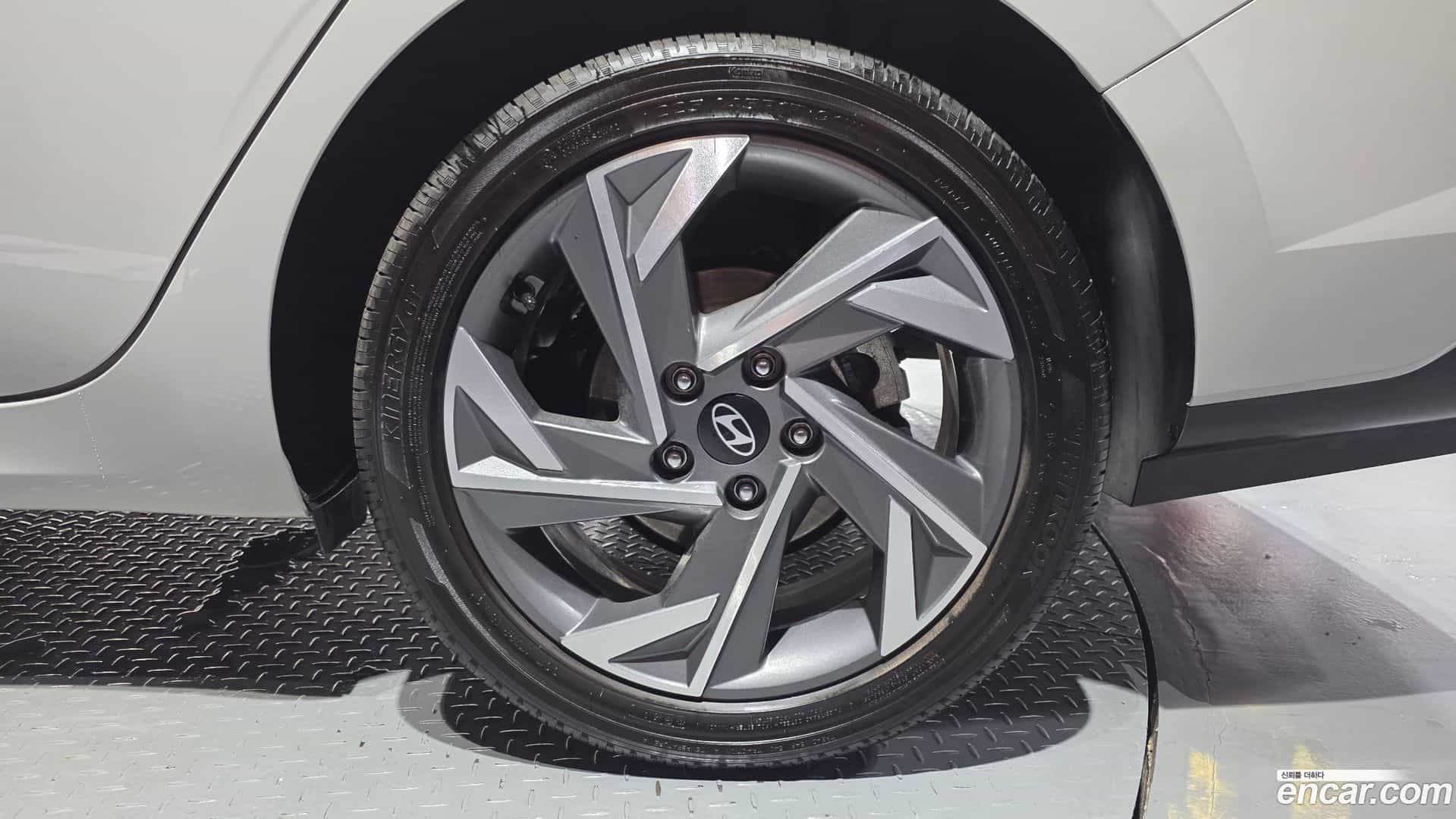 AVANTE Hyundai 2023.11-OUTER-031