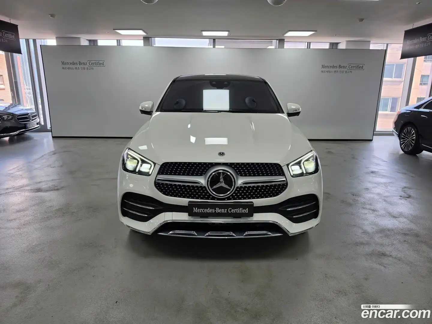 GLE-Class Mercedes-Benz 2023.10-OUTER-003