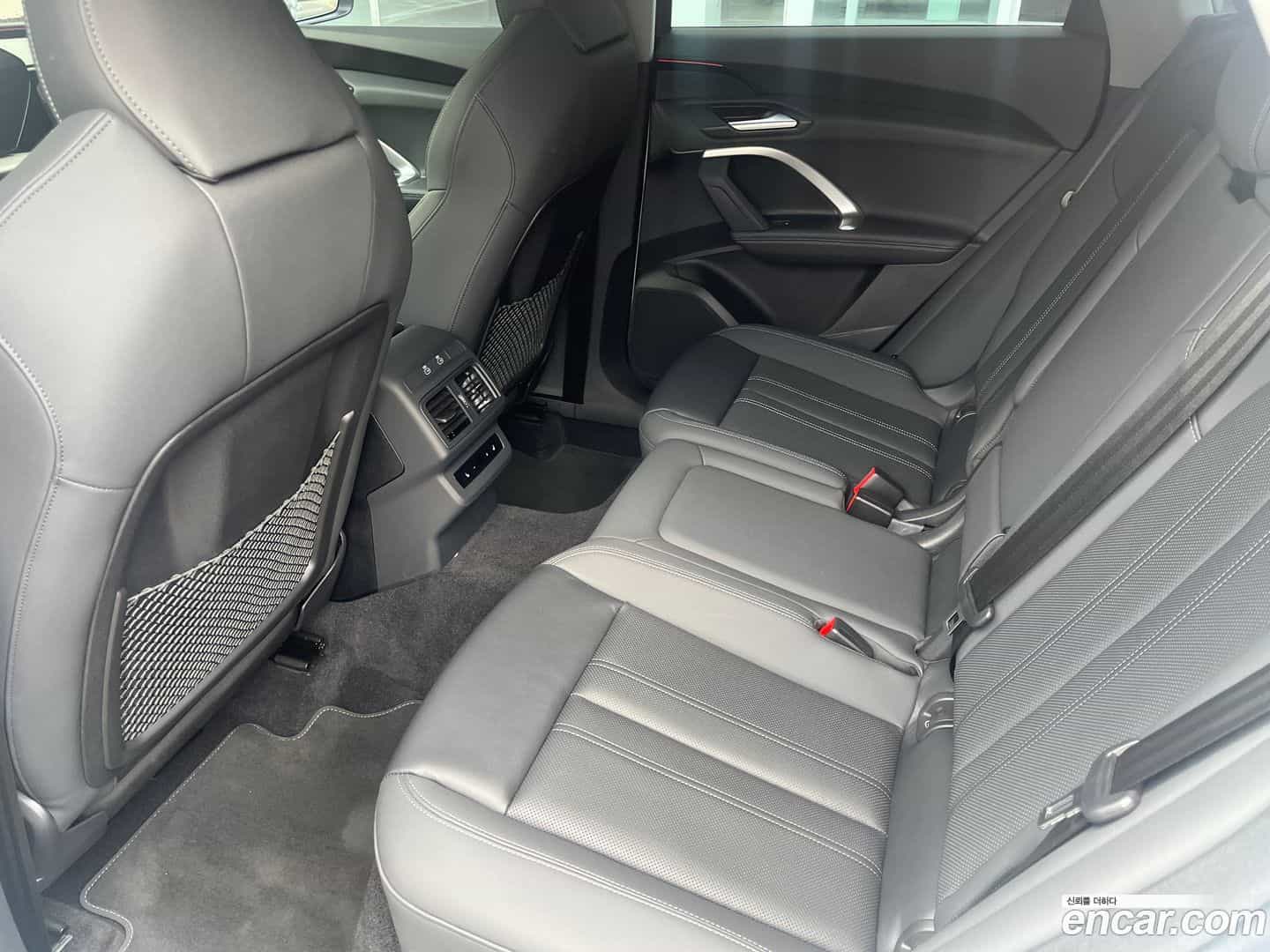 Q5 Audi 2025.8-OPTION-021