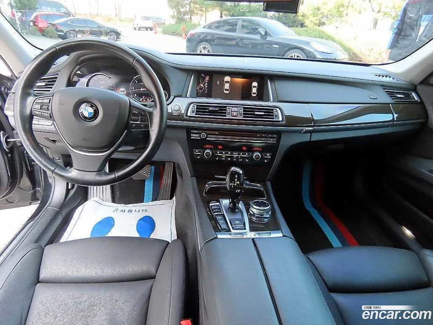 7-Series BMW 2014.7-INNER-007