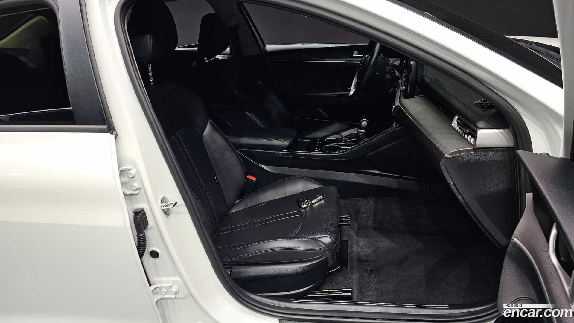 K5 Kia 2022.1-INNER-036