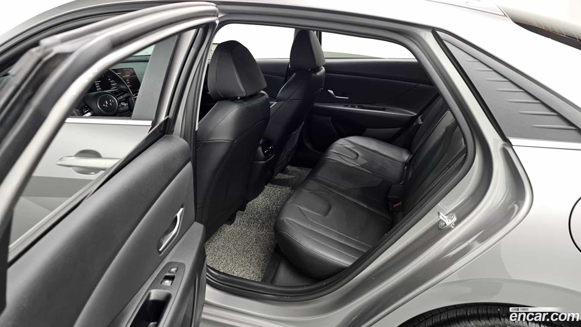 AVANTE Hyundai 2021.0-OPTION-015