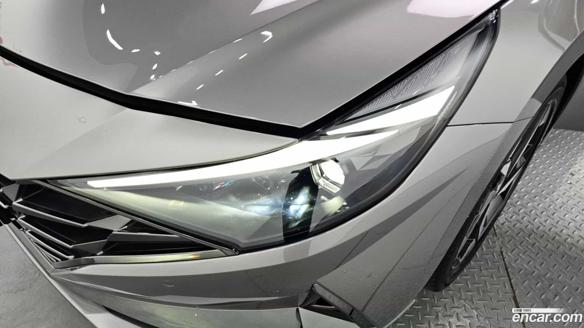 AVANTE Hyundai 2021.0-OUTER-032