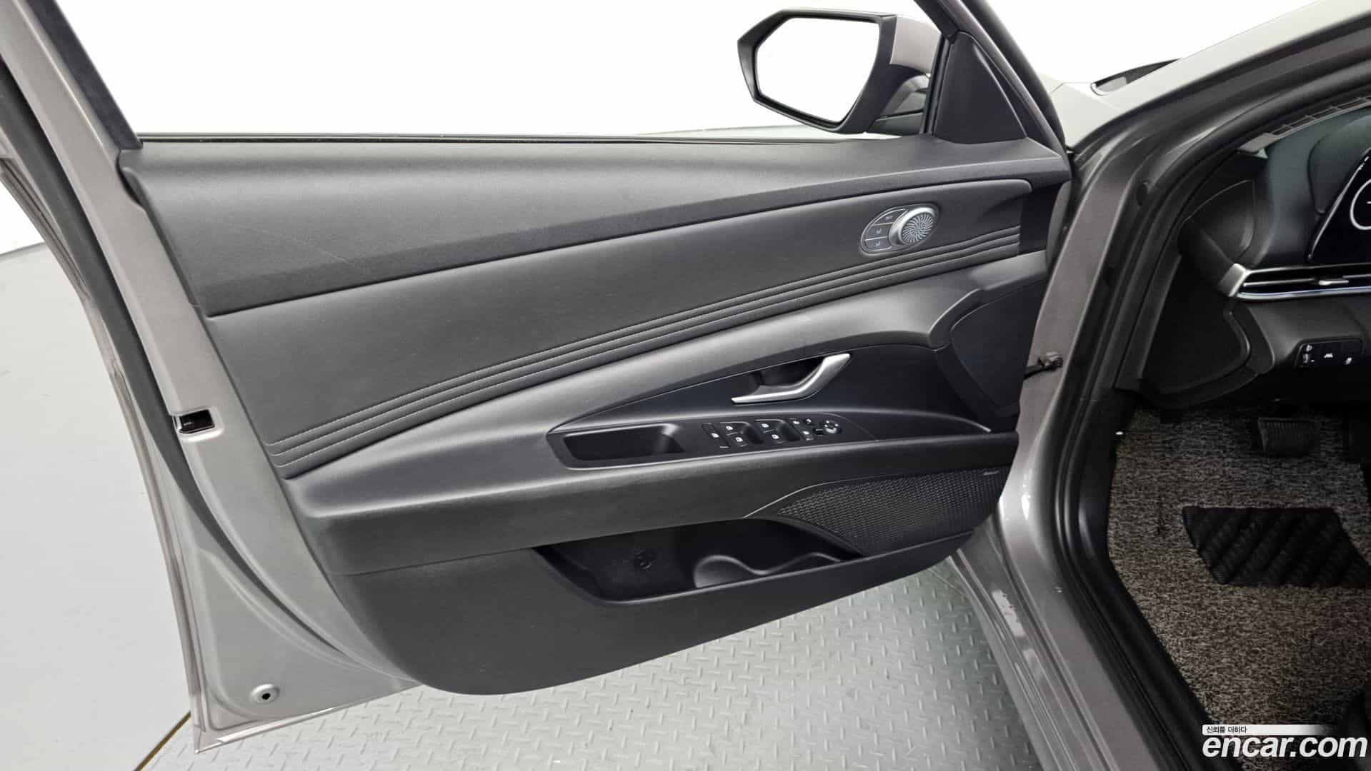 AVANTE Hyundai 2021.0-INNER-034