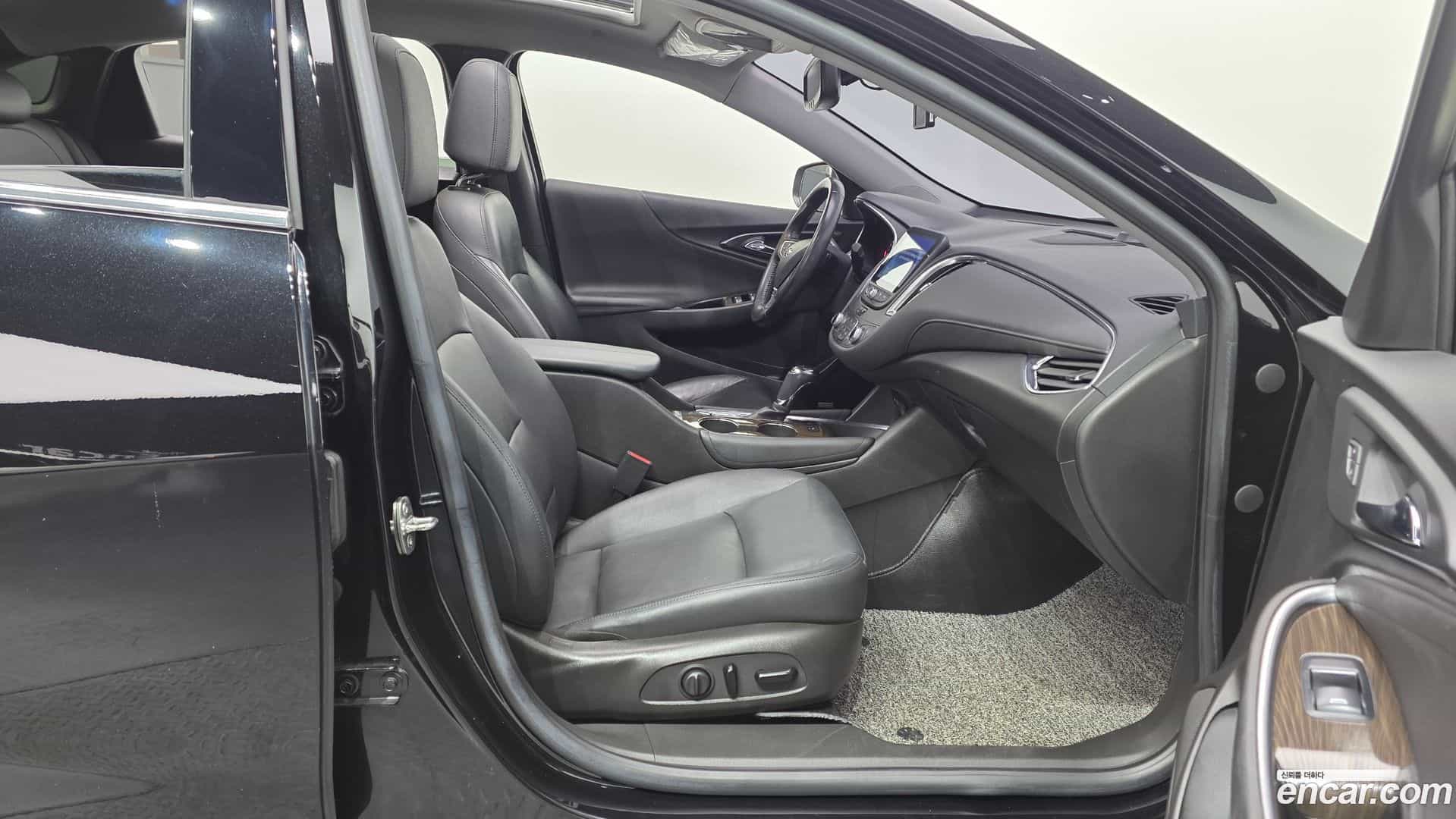 Malibu Chevrolet 2020.4-OPTION-015