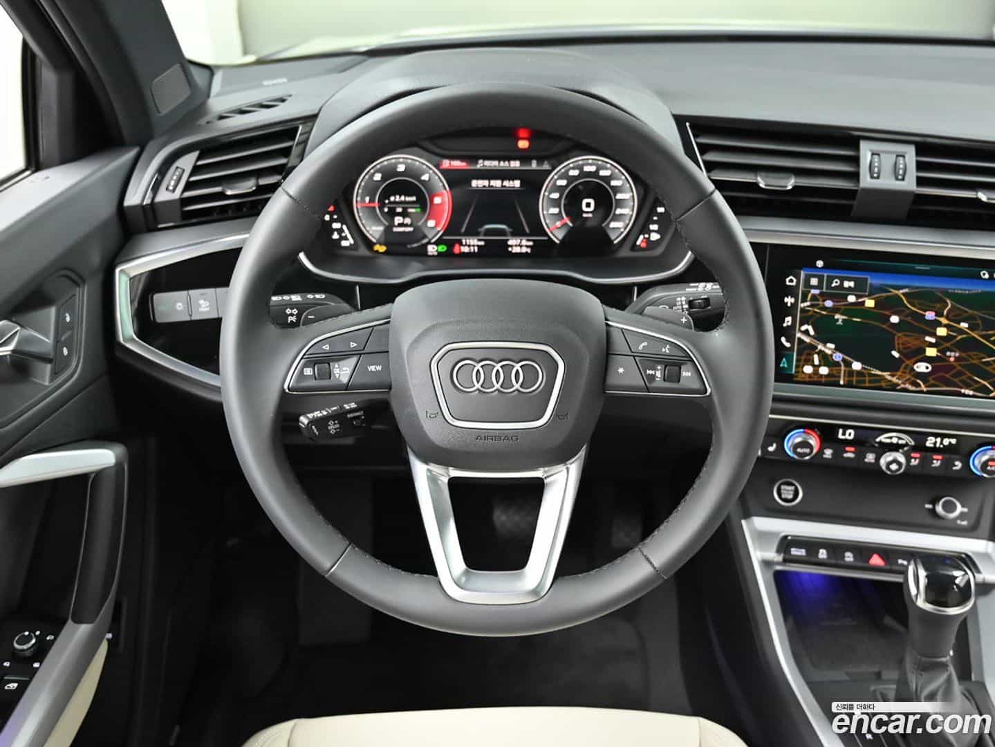 Q3 Audi 2025.7-OPTION-017