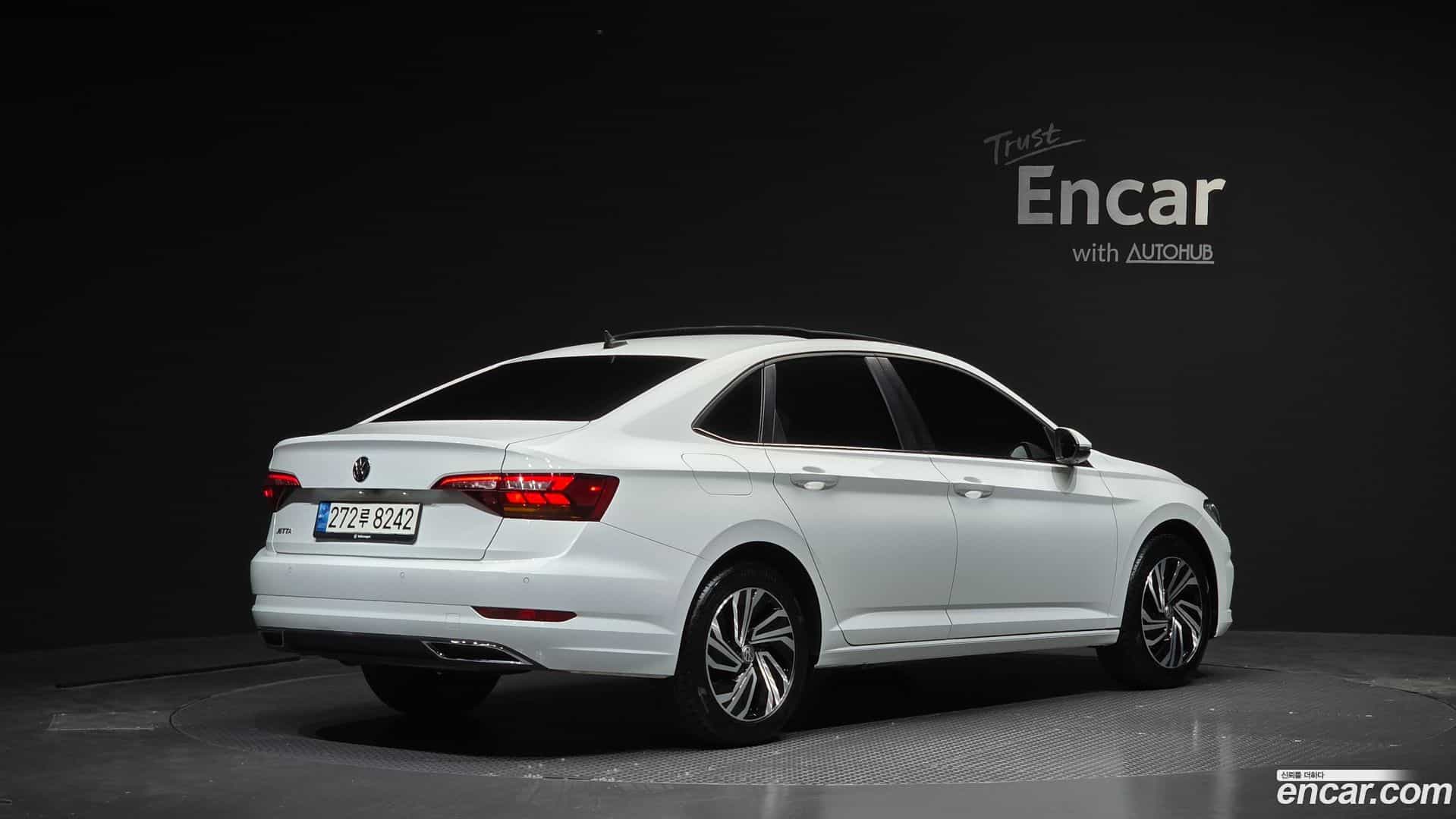 Jetta Volkswagen 2021.11-OUTER-002