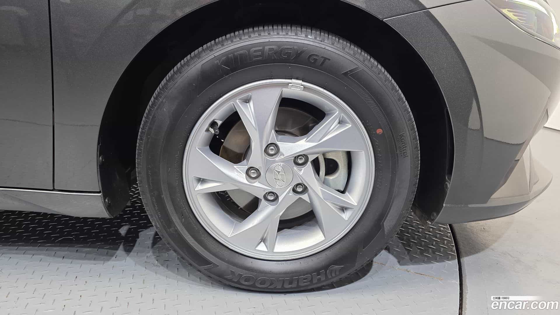 AVANTE Hyundai 2020.9-OUTER-005