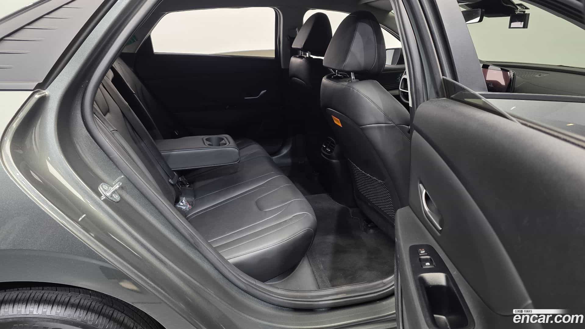 AVANTE Hyundai 2020.9-OPTION-016