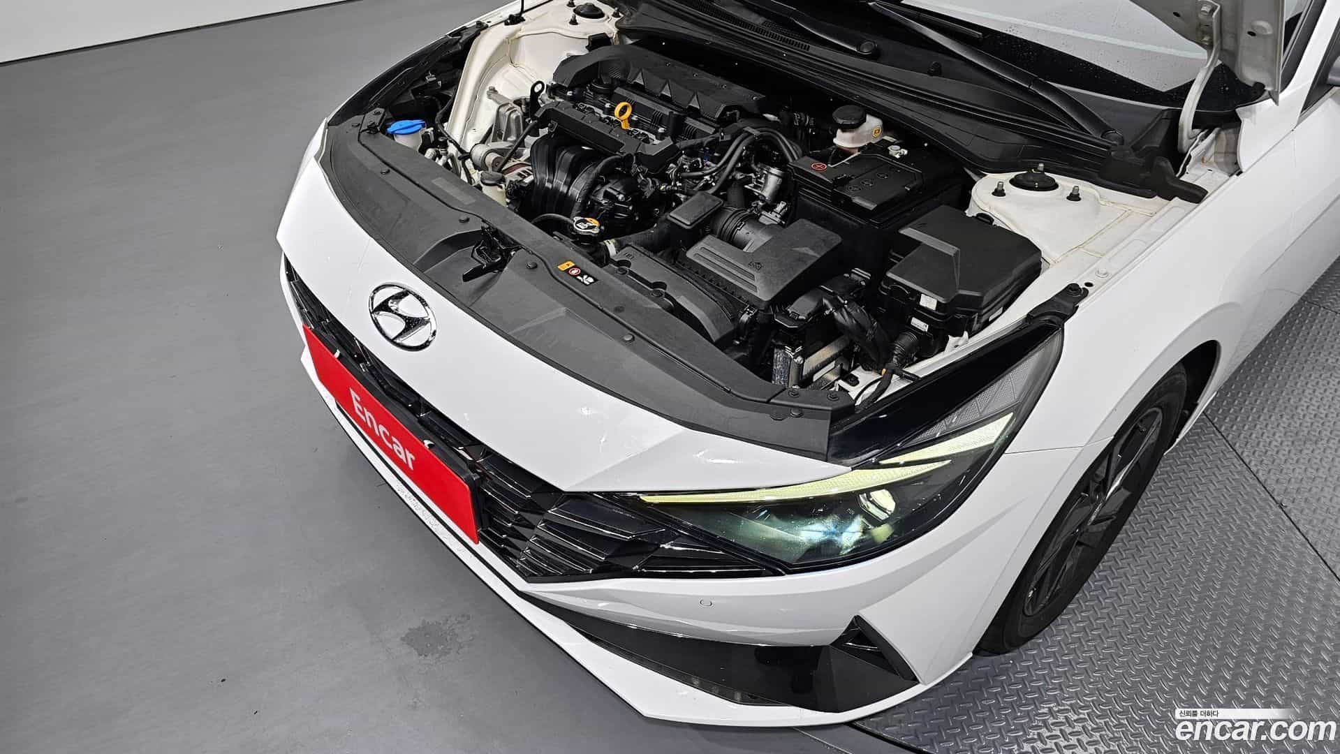 AVANTE Hyundai 2021.0-OUTER-006