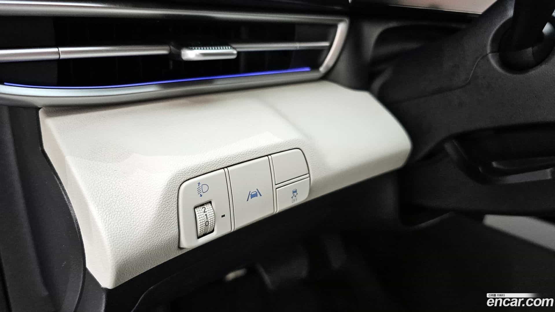 AVANTE Hyundai 2021.0-OPTION-020