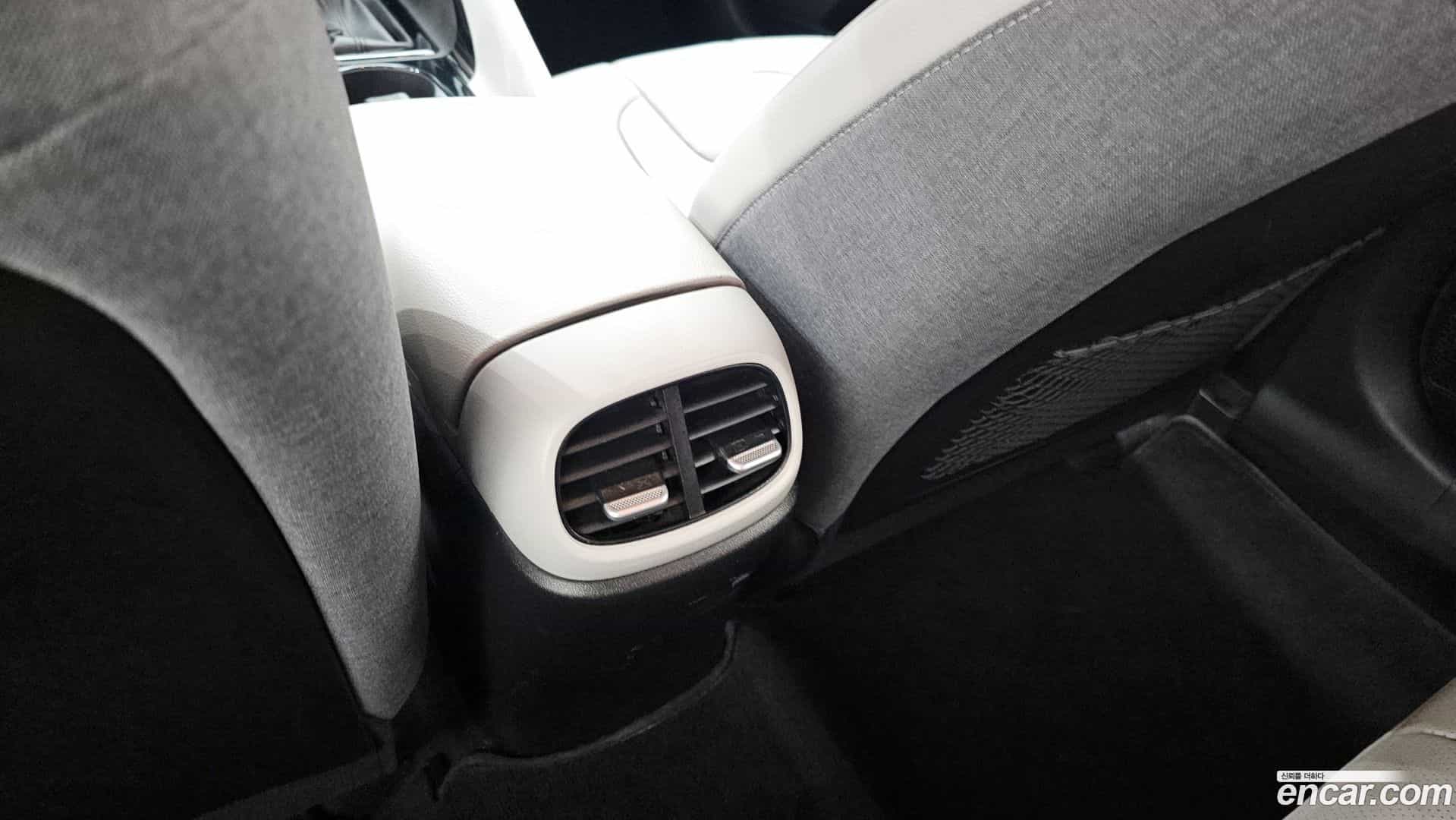 AVANTE Hyundai 2021.0-OPTION-023