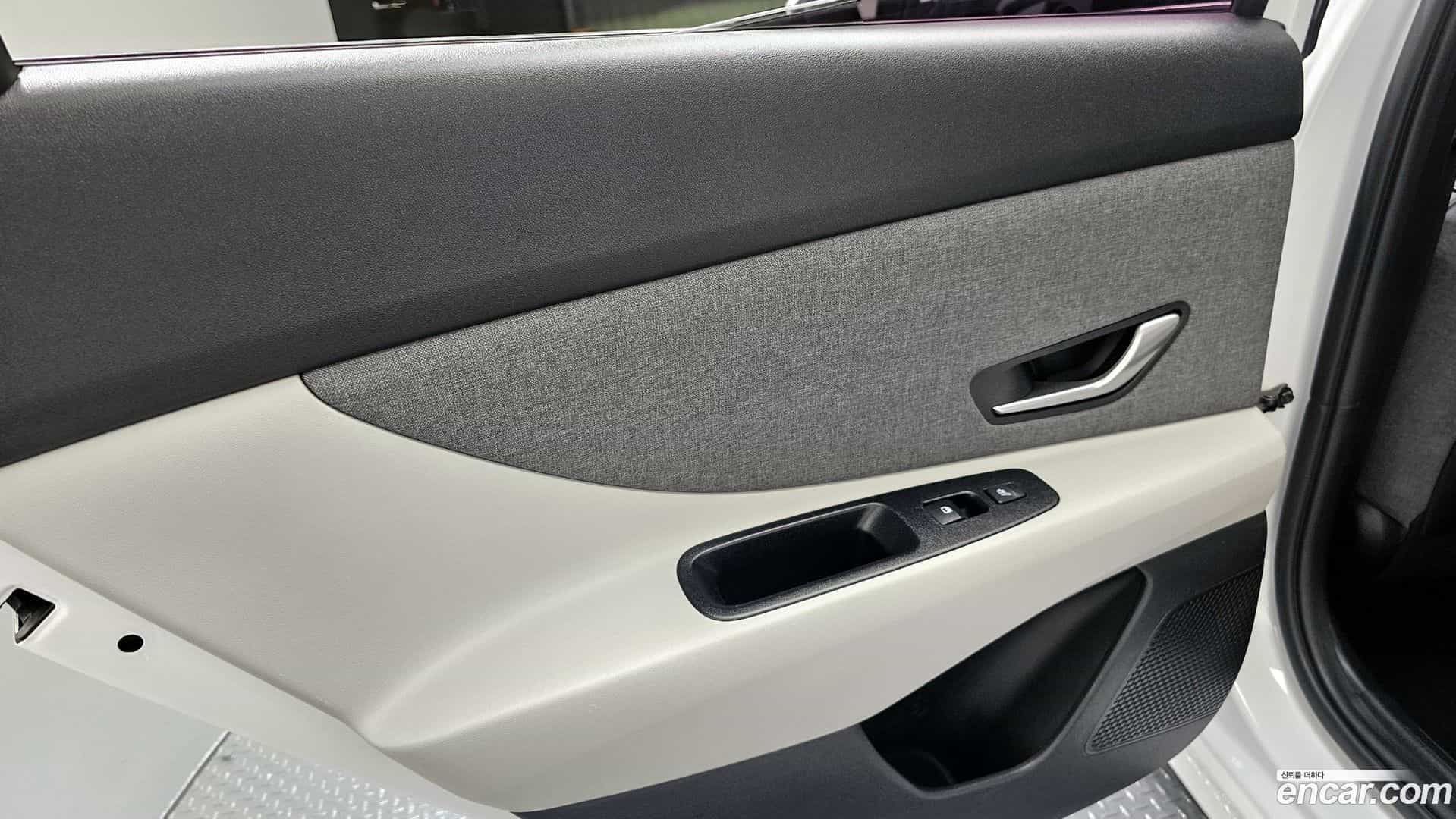 AVANTE Hyundai 2021.0-INNER-035