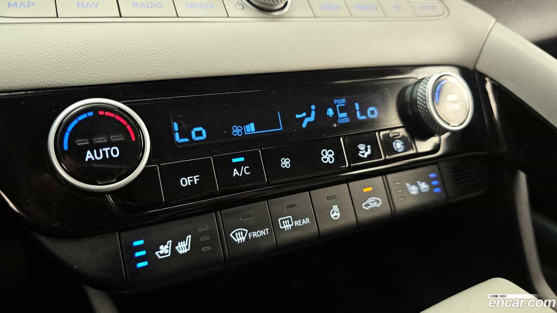 AVANTE Hyundai 2021.0-OPTION-044