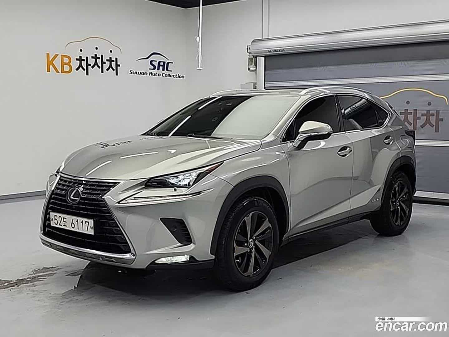 NX Lexus 2019.2-OUTER-002