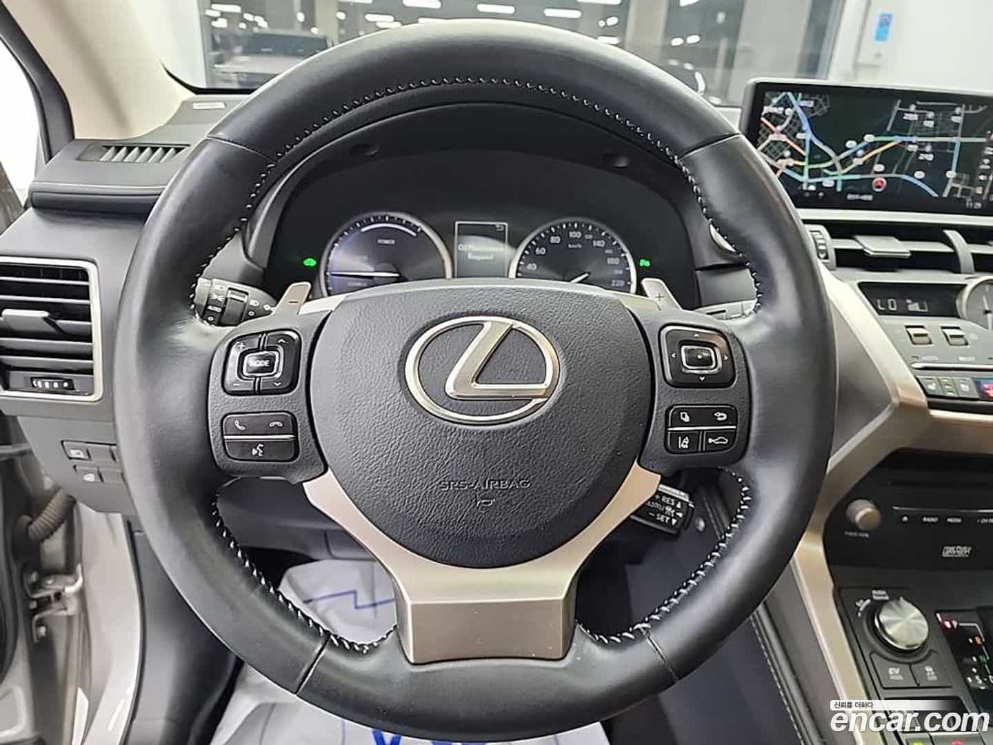 NX Lexus 2019.2-INNER-009