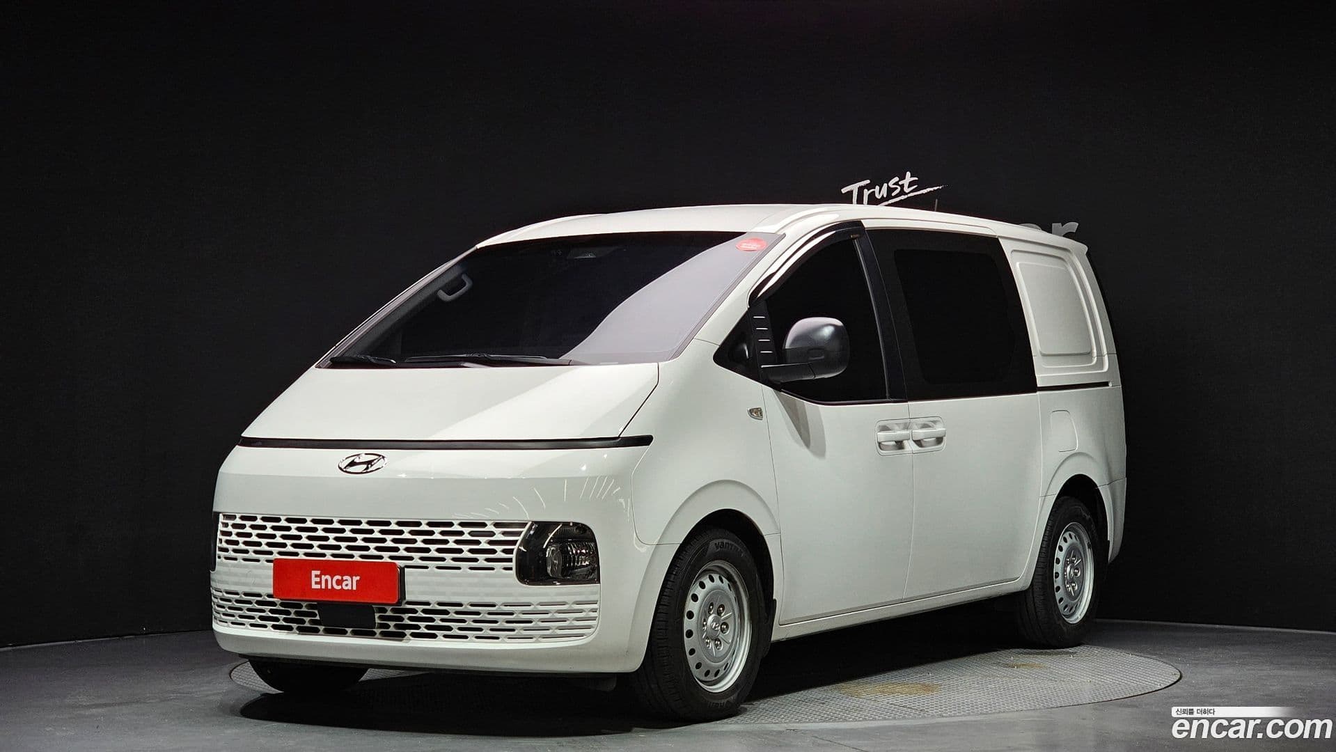 Main__Slider__Photo:Staria Hyundai 2021.6-0