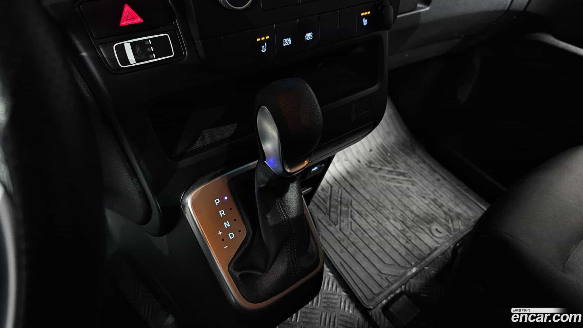 Staria Hyundai 2021.6-INNER-009
