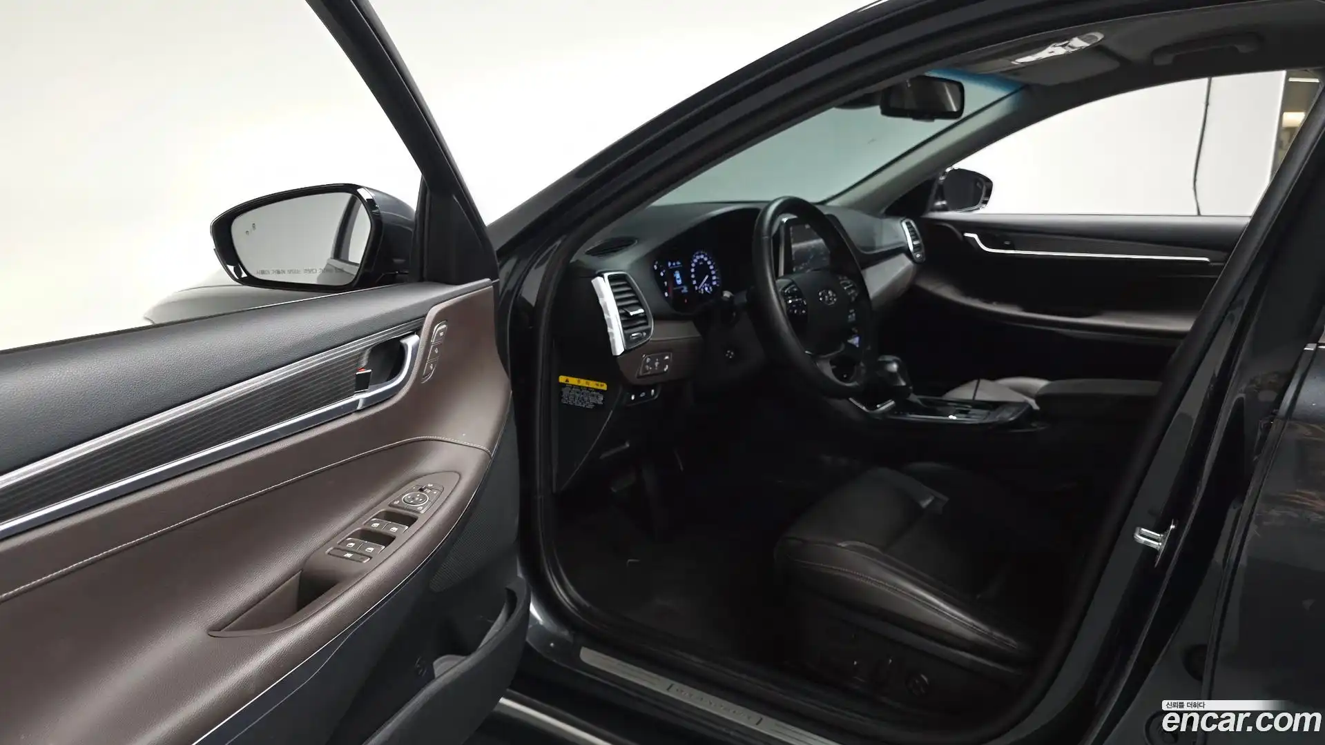 Grandeur Hyundai 2019.5-INNER-010