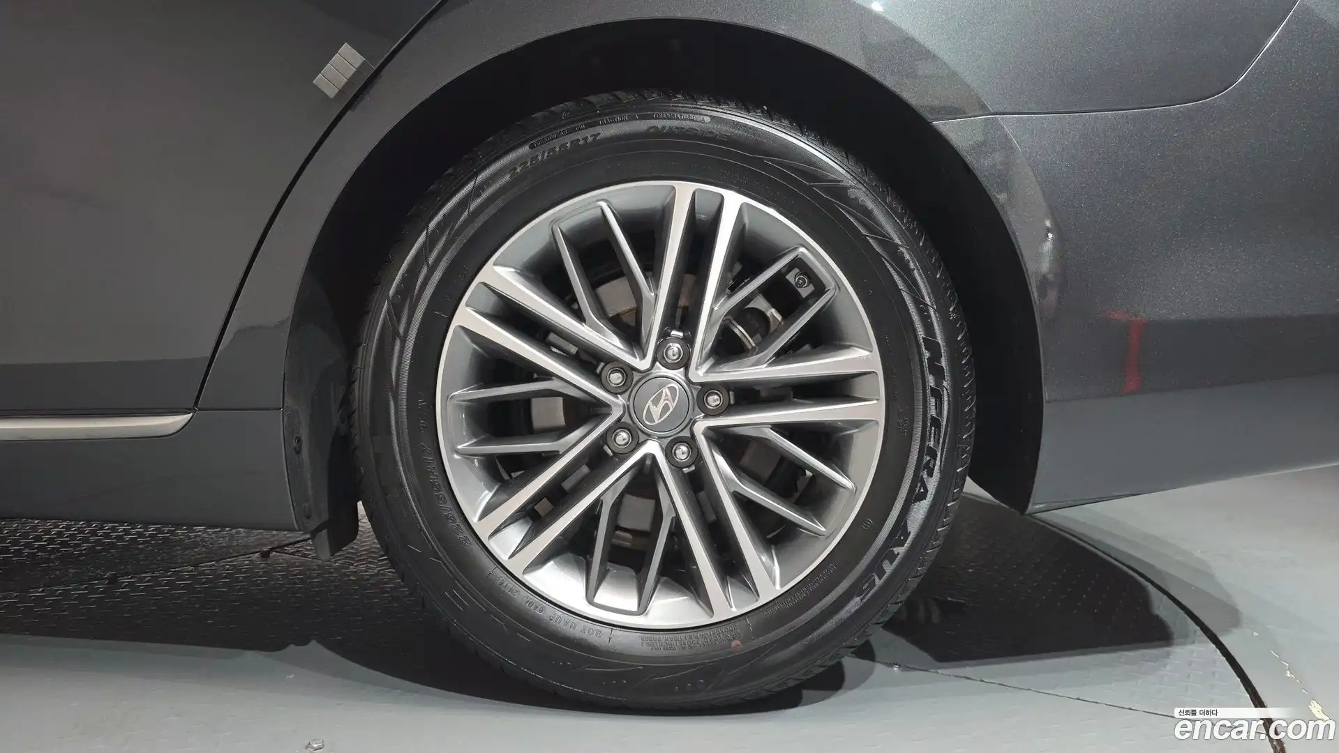Grandeur Hyundai 2019.5-OUTER-031