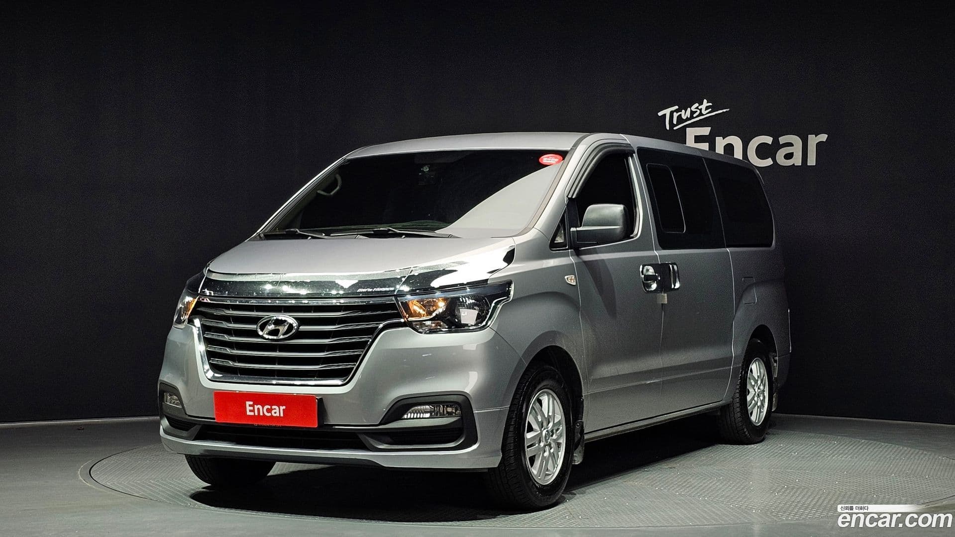 Main__Slider__Photo:Starex Hyundai 2018.0-0