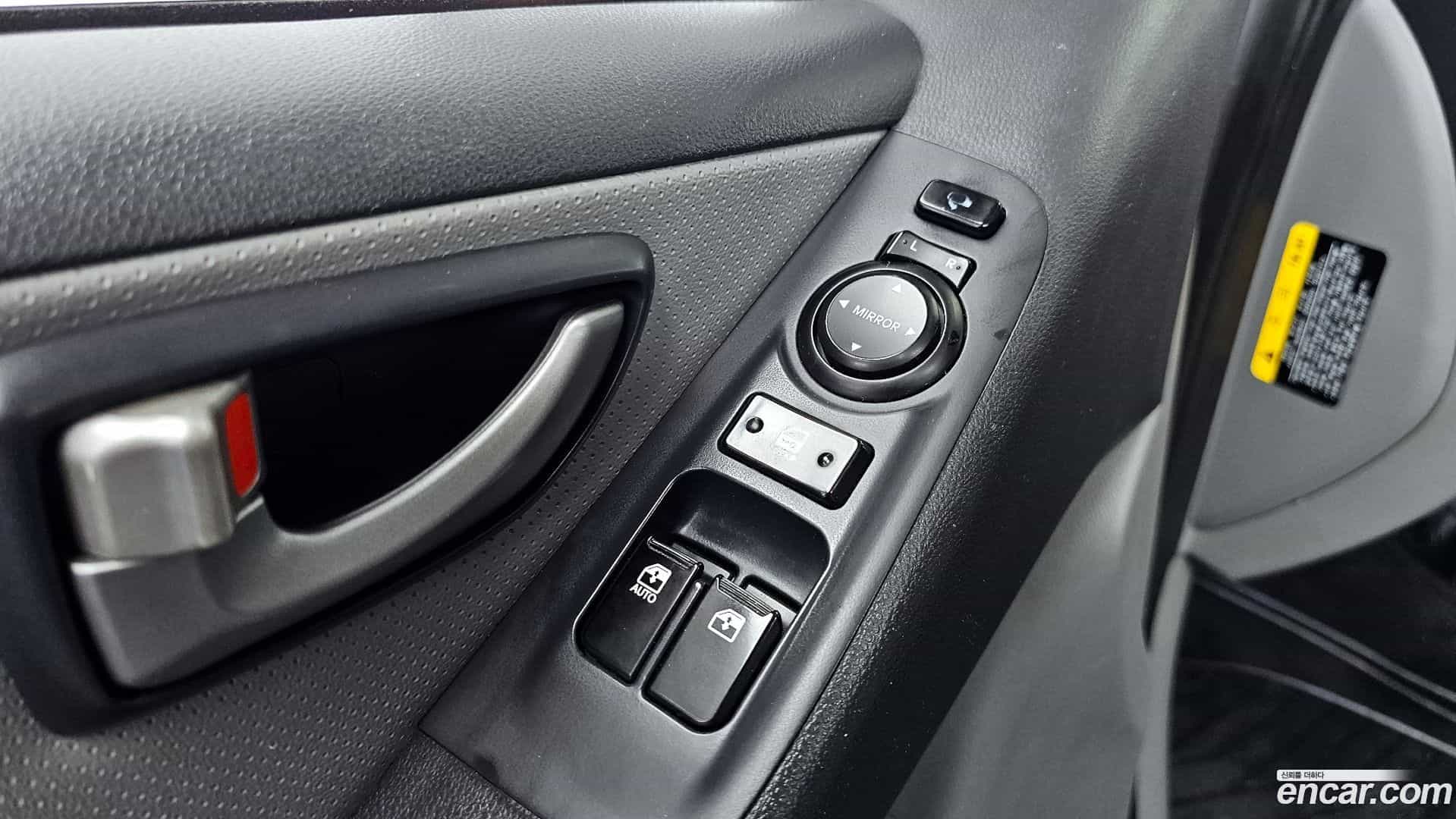 Starex Hyundai 2018.0-OPTION-040