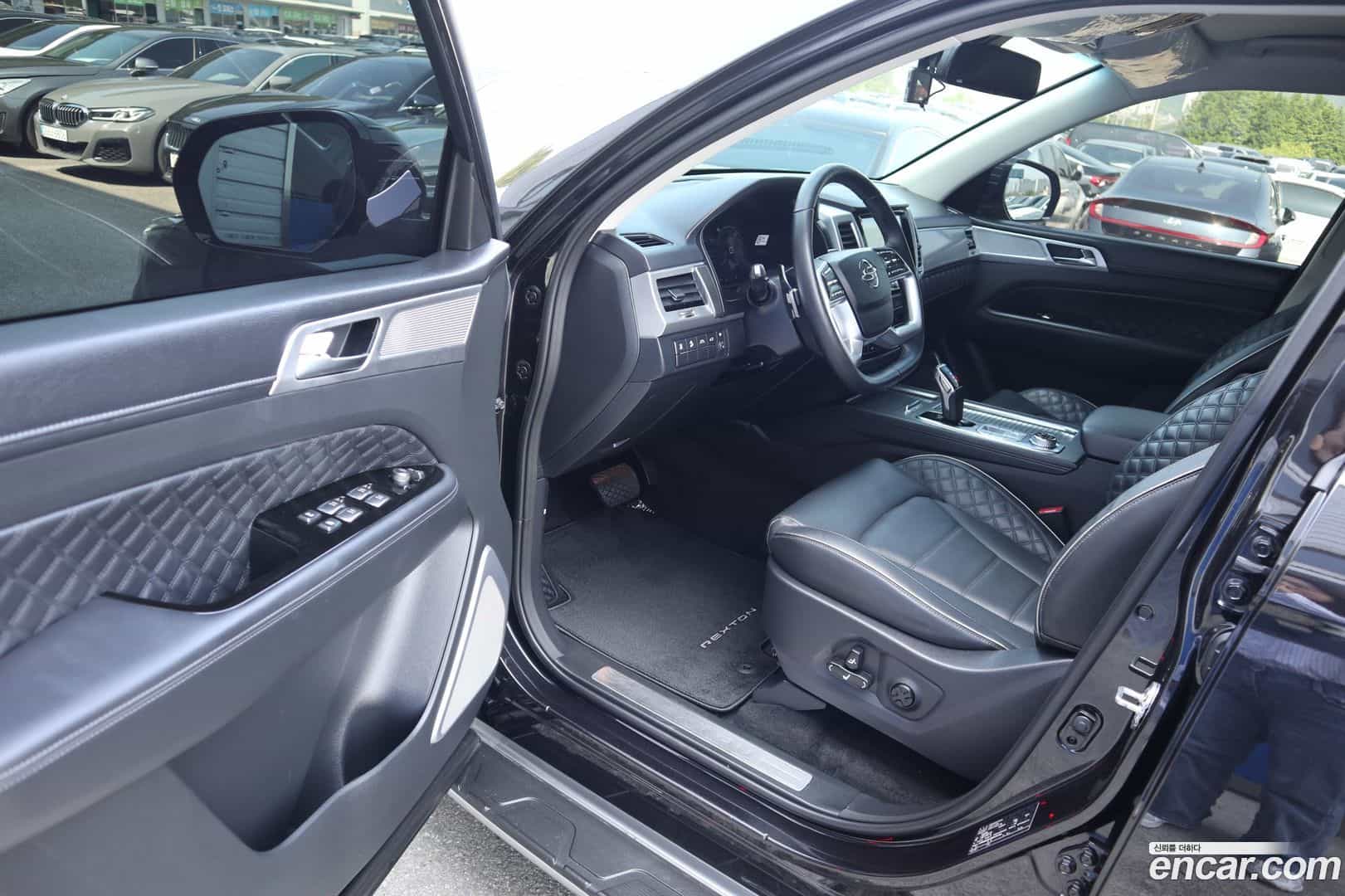 Rexton KG Mobility 2021.5-INNER-010