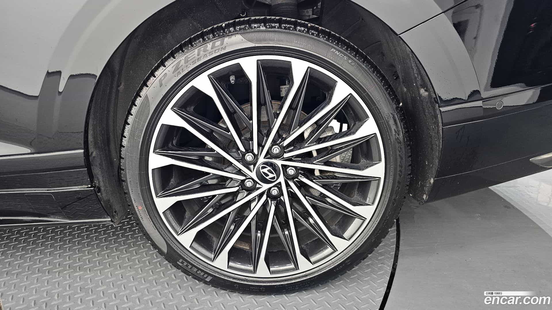 Grandeur Hyundai 2023.8-OUTER-031