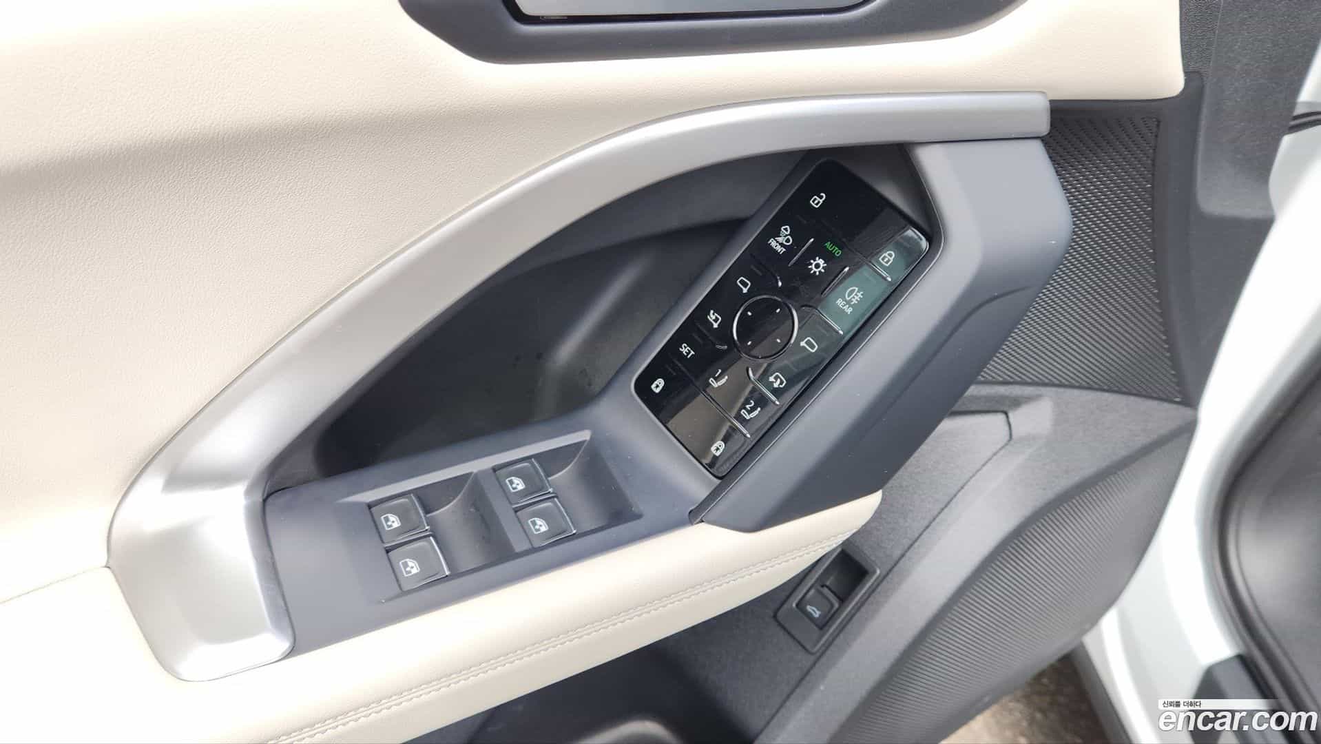 Q5 Audi 2025.8-OPTION-016