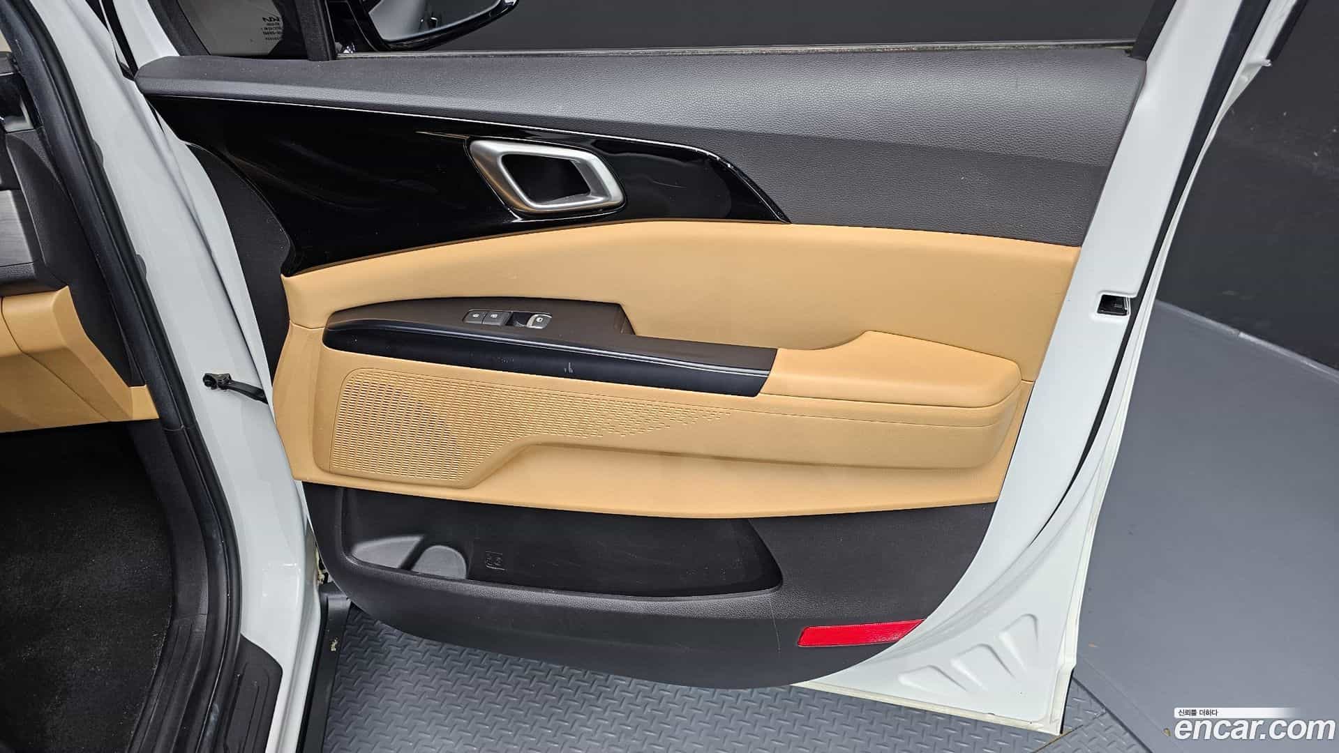 Canival Kia 2022.1-INNER-034