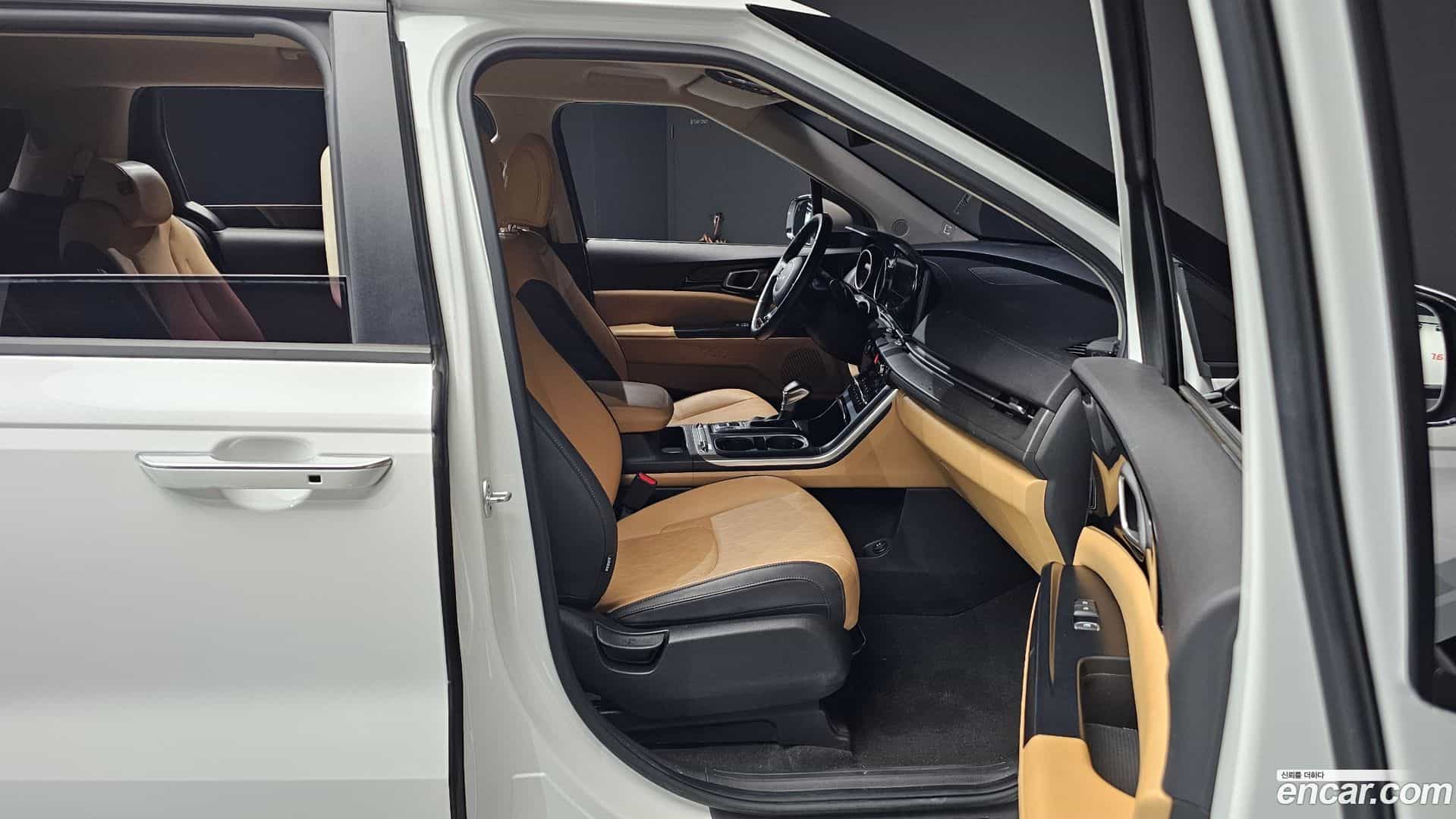 Canival Kia 2022.1-INNER-036