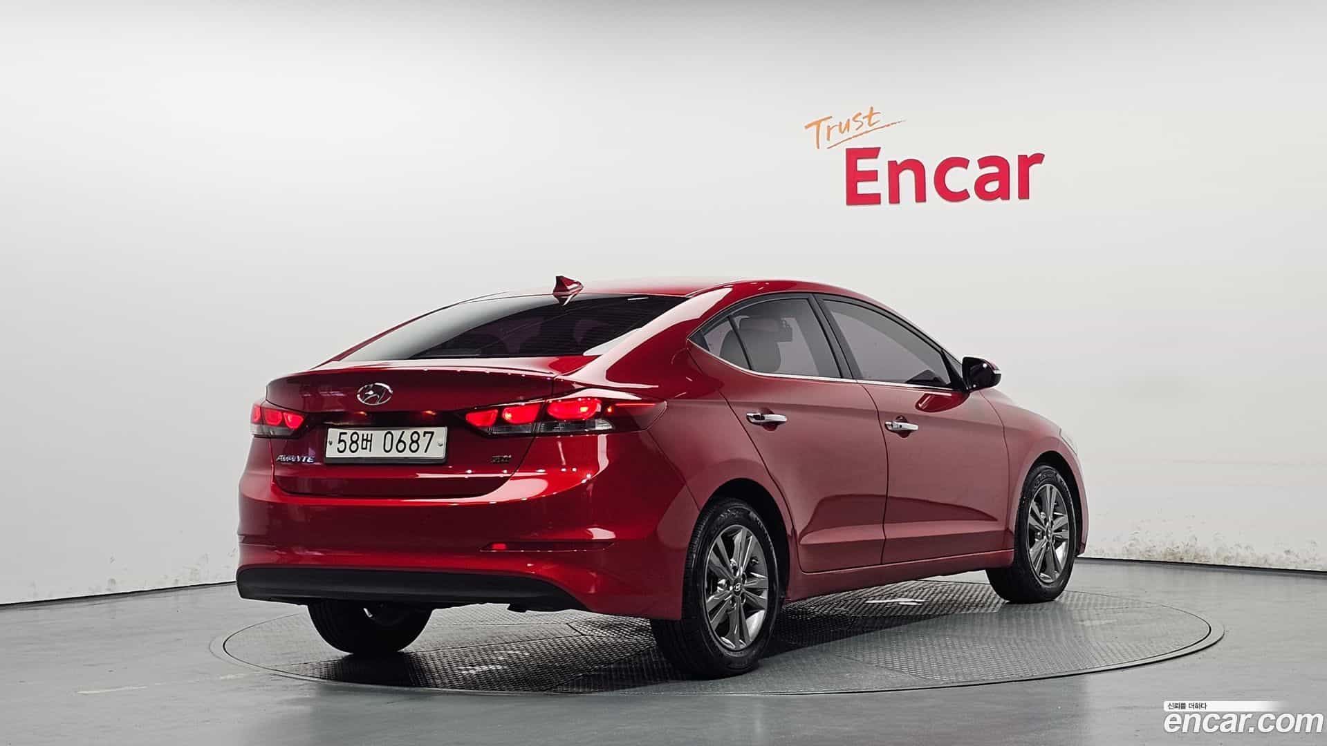 AVANTE Hyundai 2016.0-OUTER-002