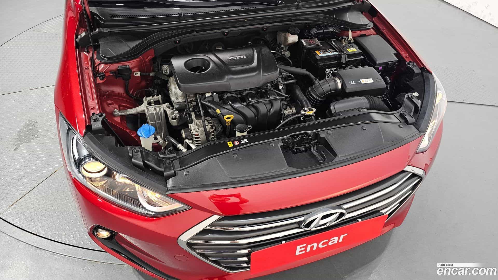 AVANTE Hyundai 2016.0-OUTER-006