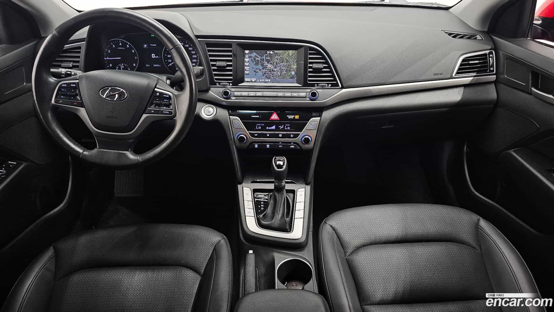 AVANTE Hyundai 2016.0-INNER-007