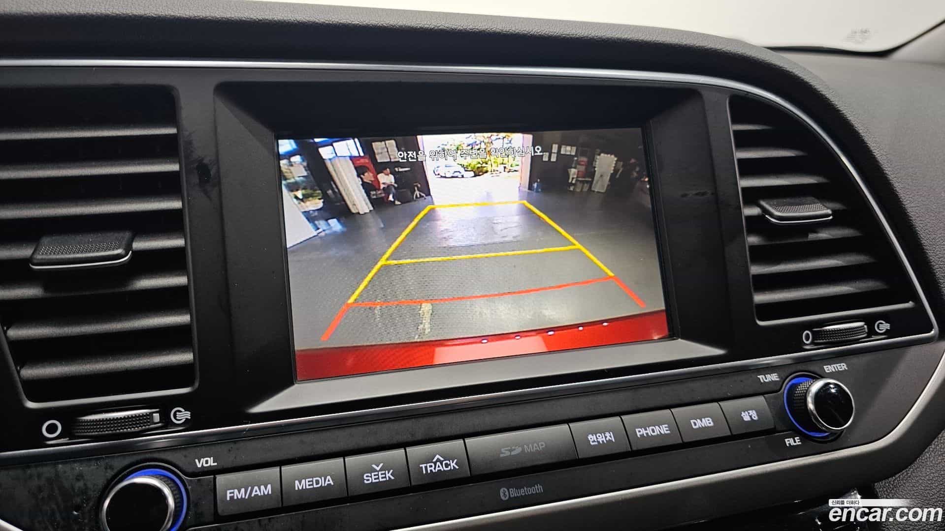 AVANTE Hyundai 2016.0-OPTION-019