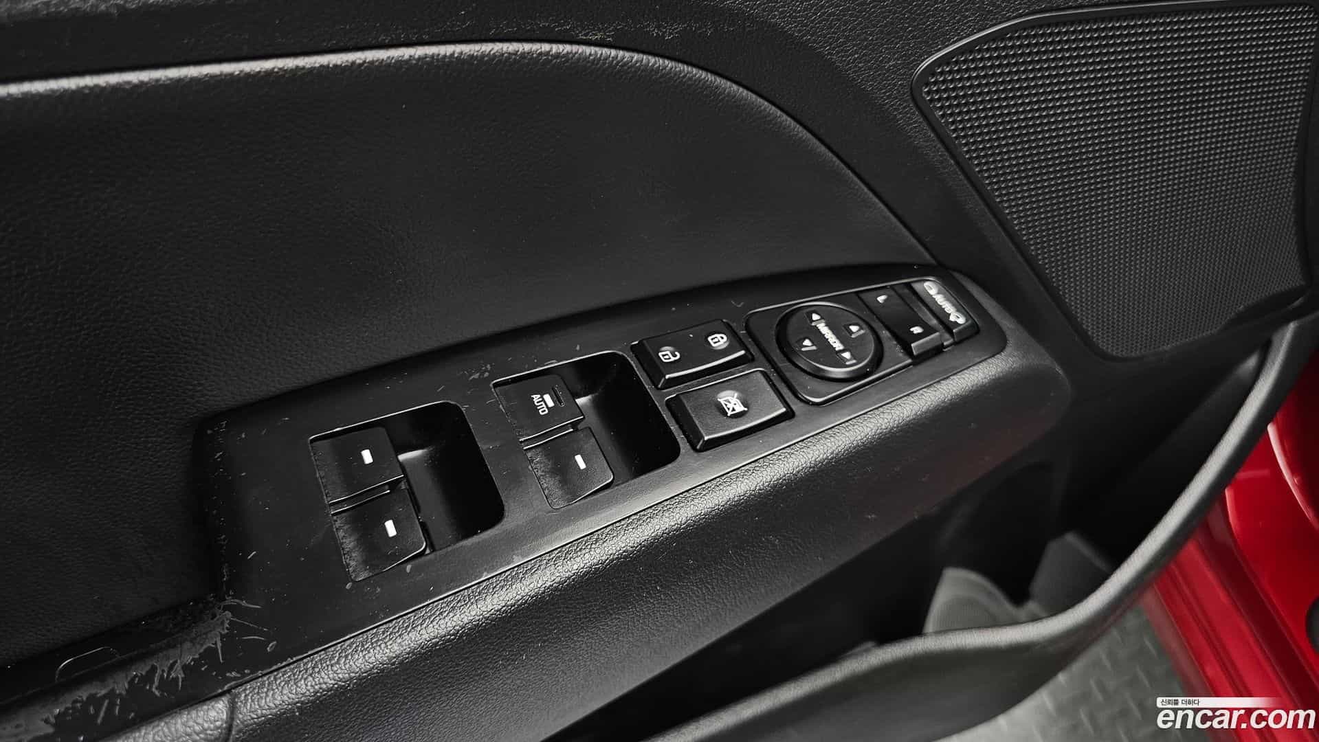 AVANTE Hyundai 2016.0-OPTION-021