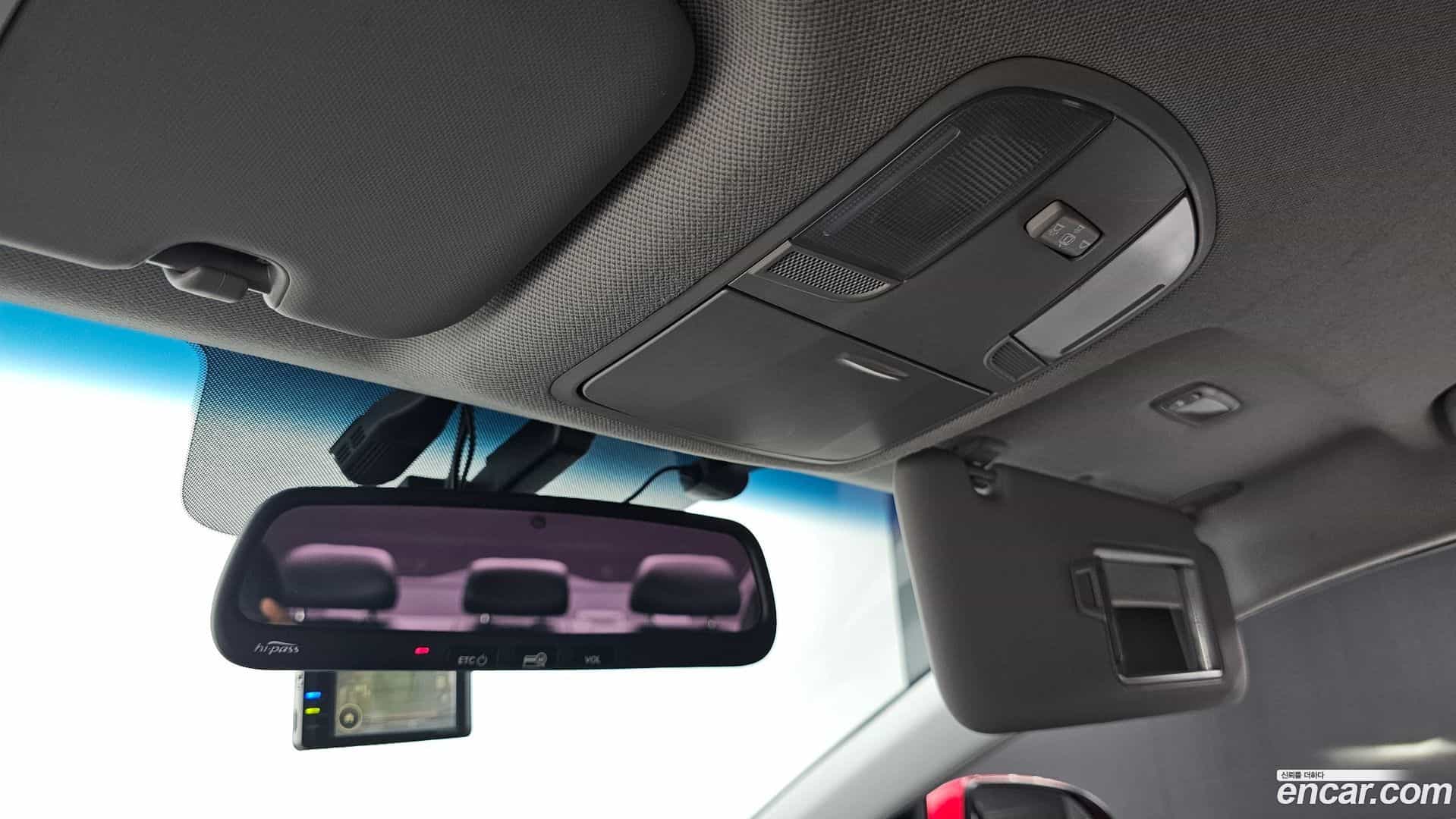 AVANTE Hyundai 2016.0-OPTION-023