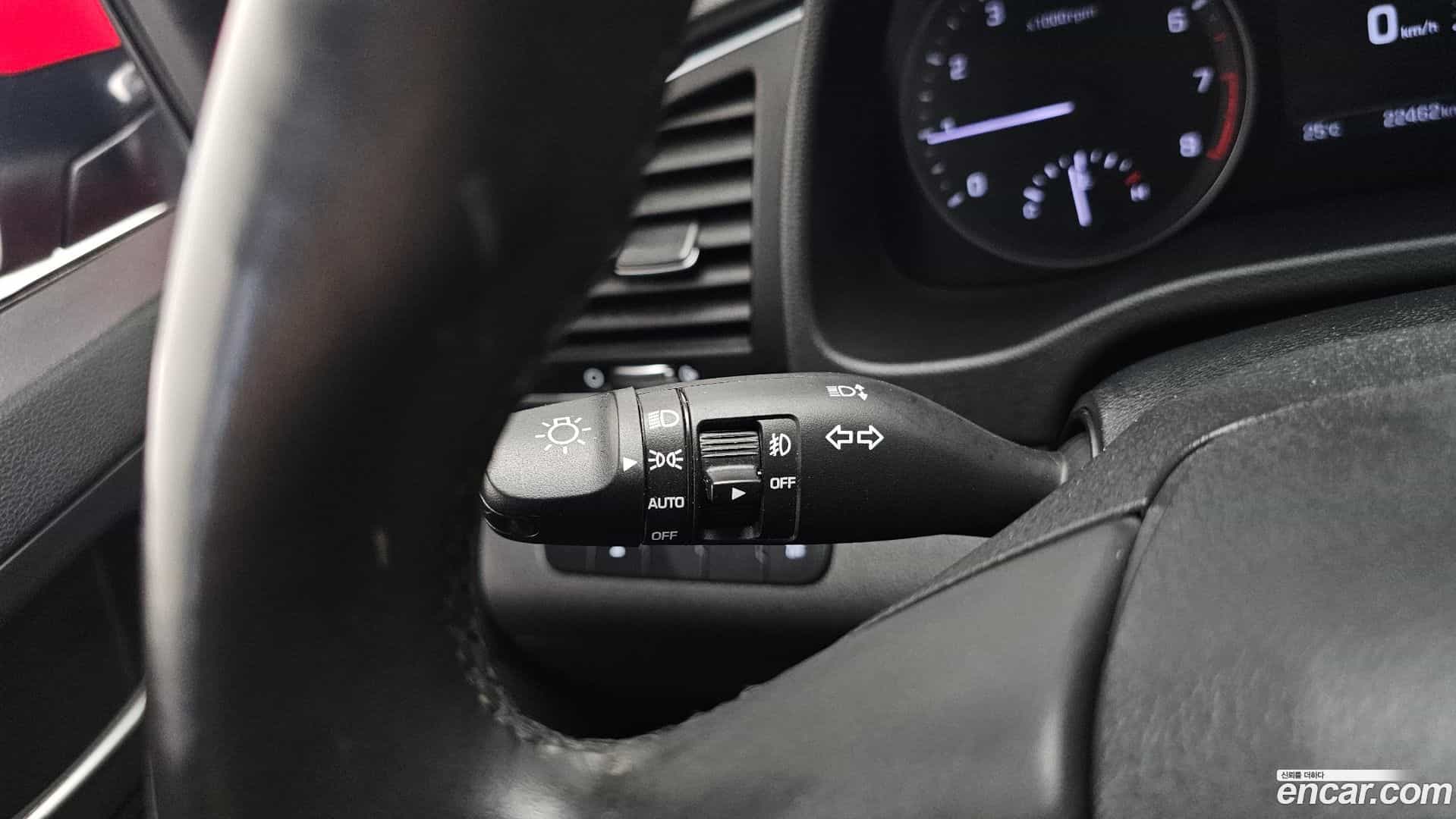 AVANTE Hyundai 2016.0-OPTION-042