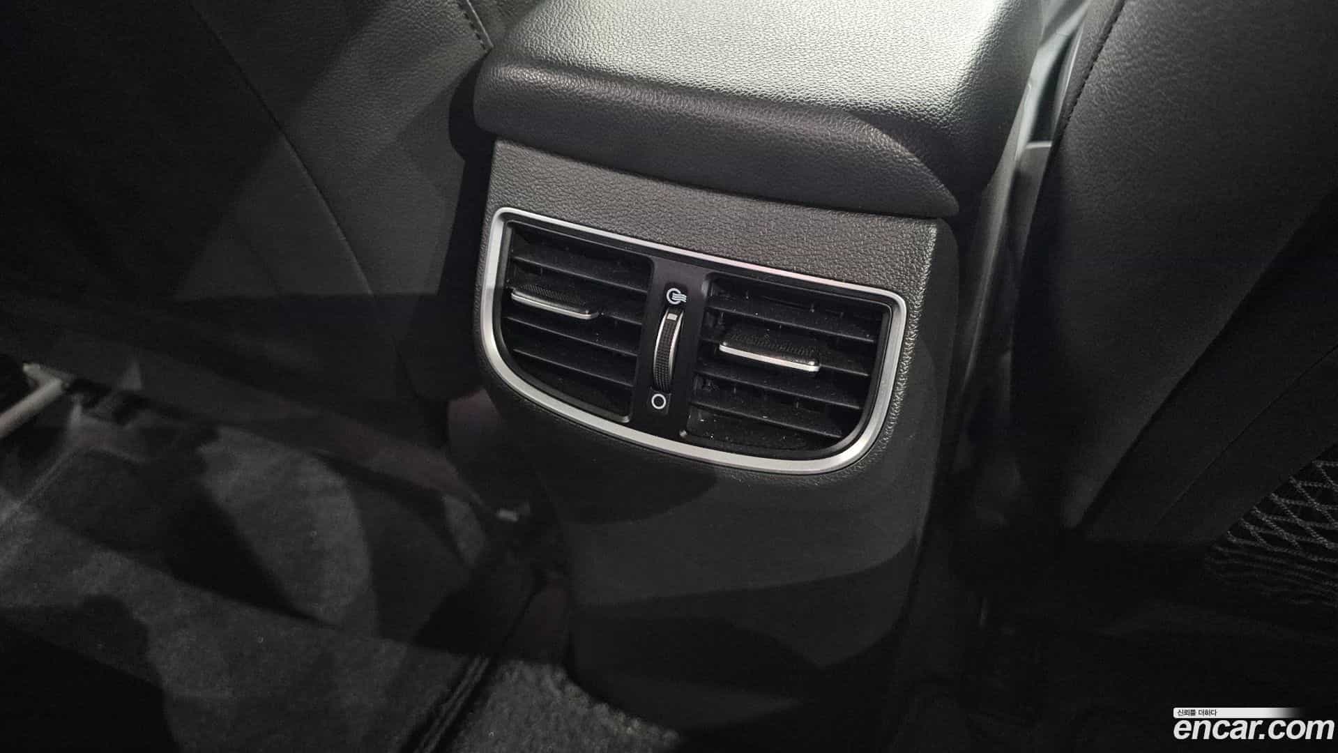 AVANTE Hyundai 2016.0-OPTION-044
