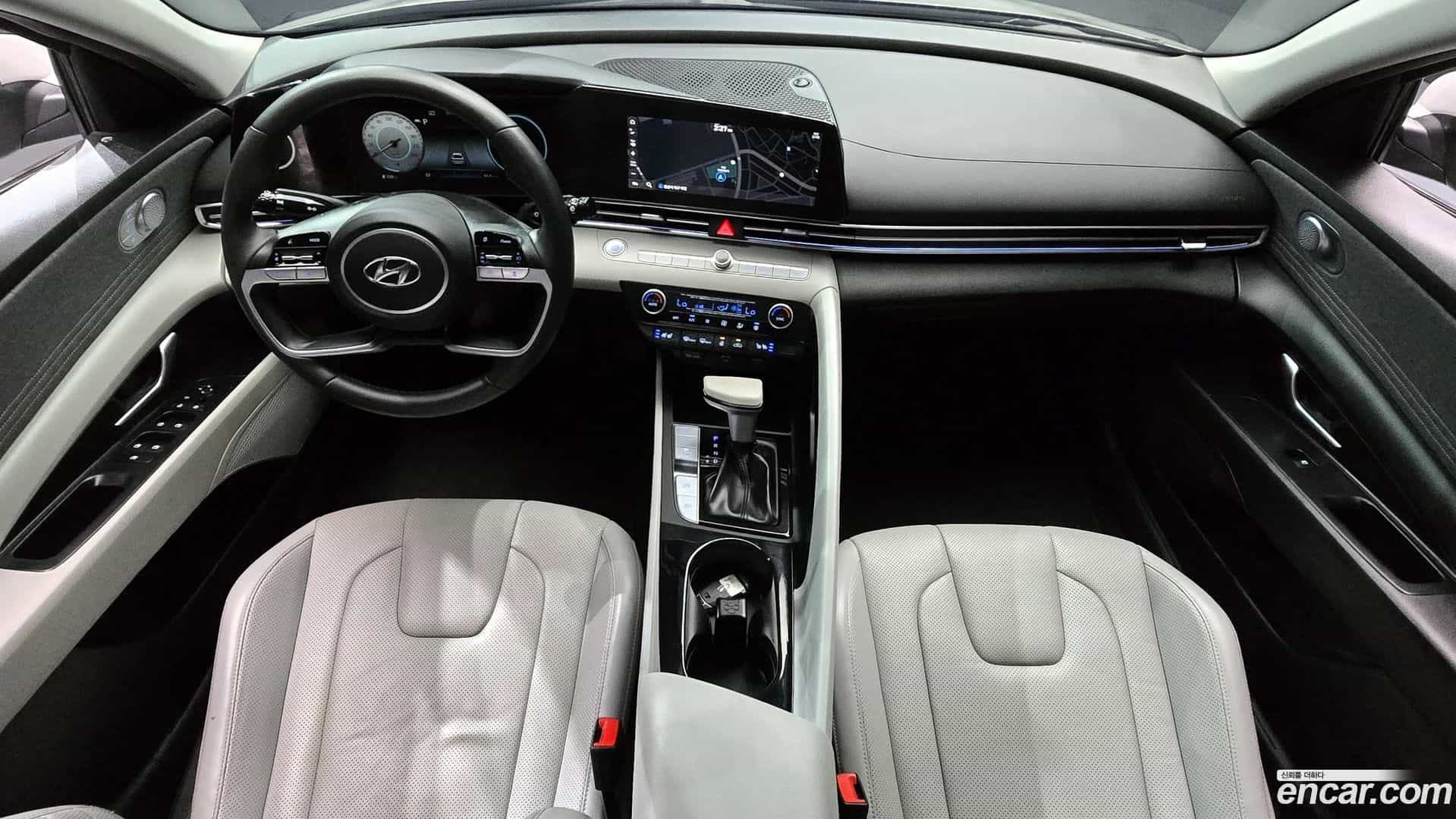 AVANTE Hyundai 2020.4-INNER-007