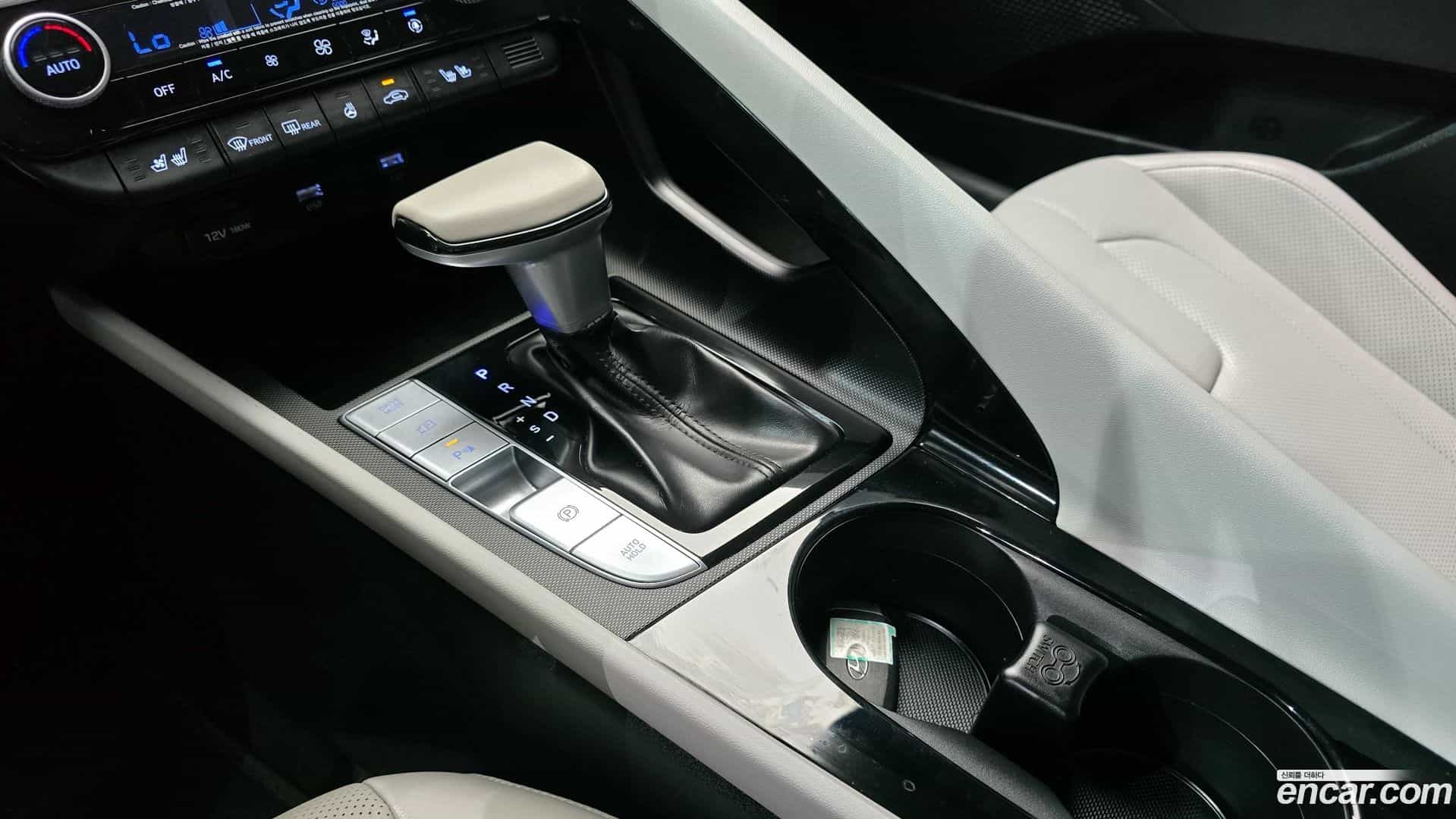 AVANTE Hyundai 2020.4-INNER-009