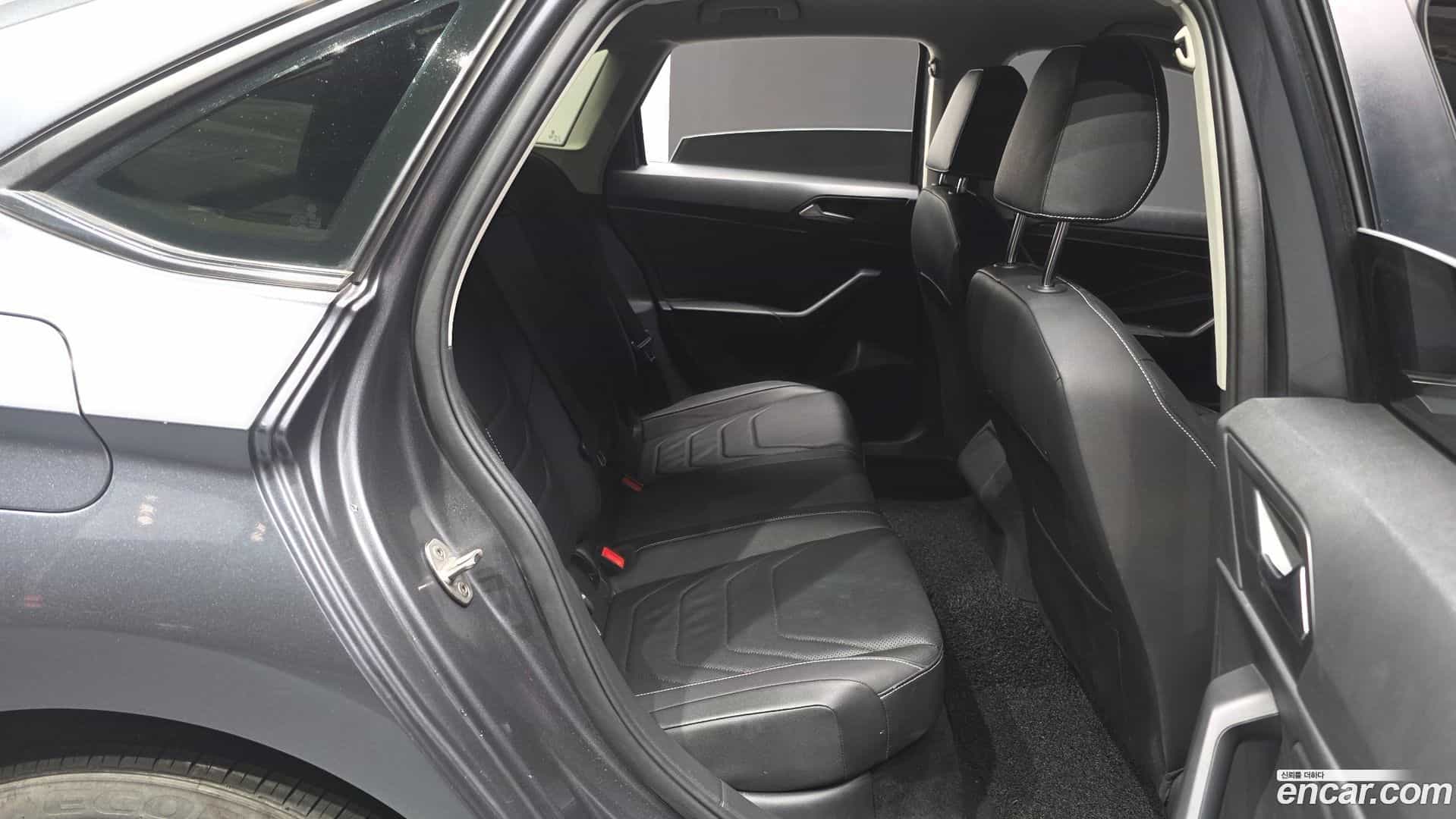 Jetta Volkswagen 2022.11-OPTION-015