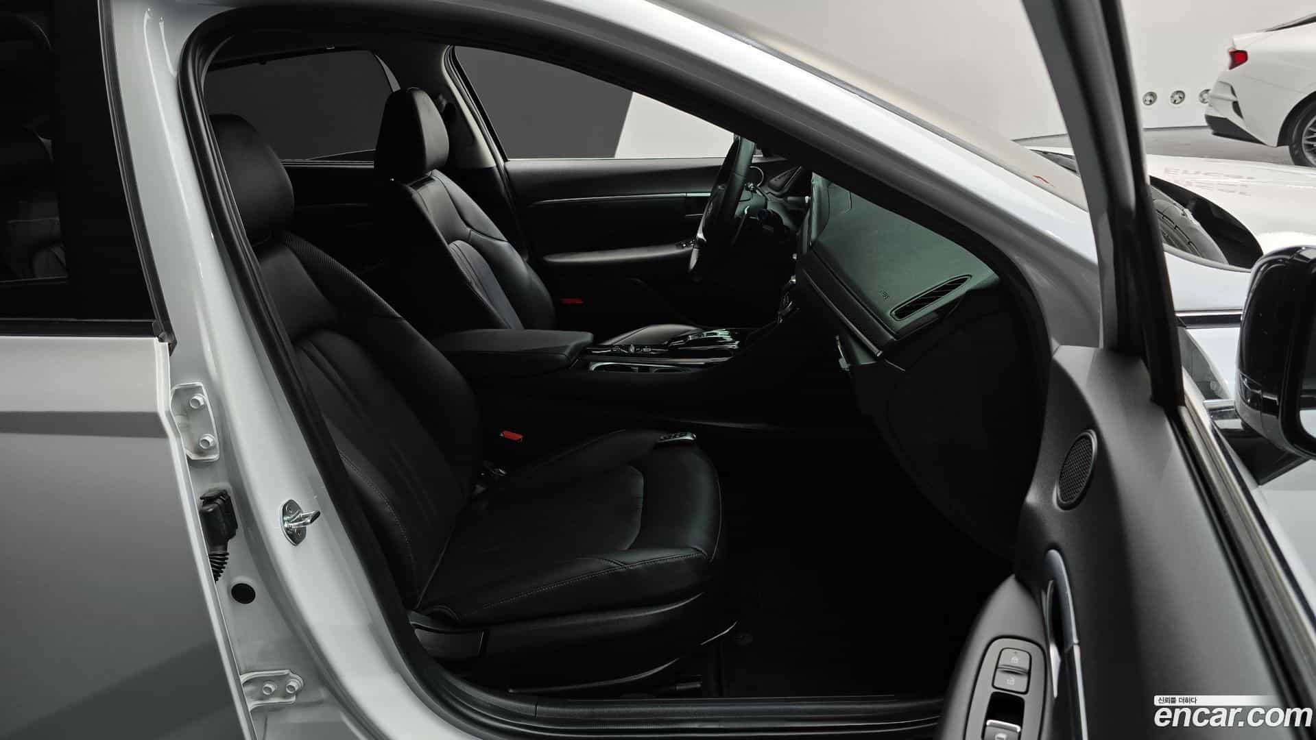 Sonata Hyundai 2021.3-INNER-036