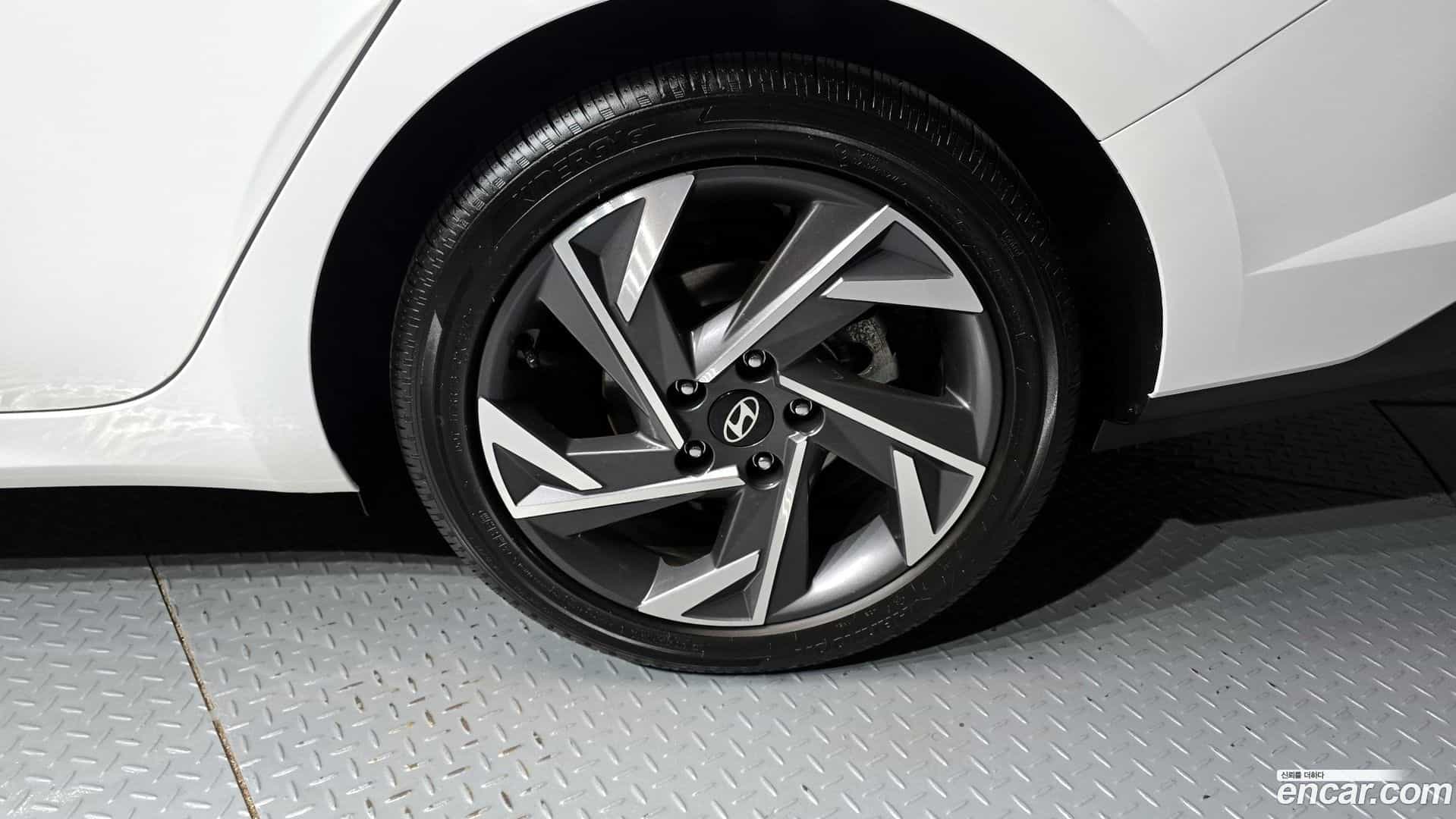 AVANTE Hyundai 2024.7-OUTER-031