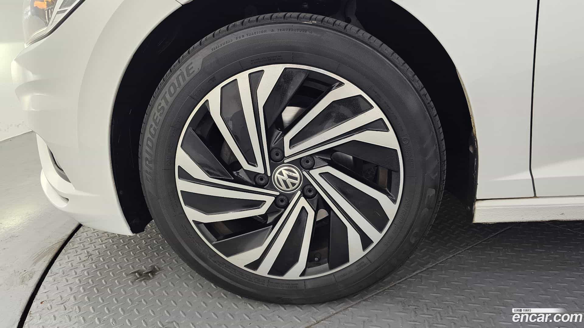 Jetta Volkswagen 2020.10-OUTER-005
