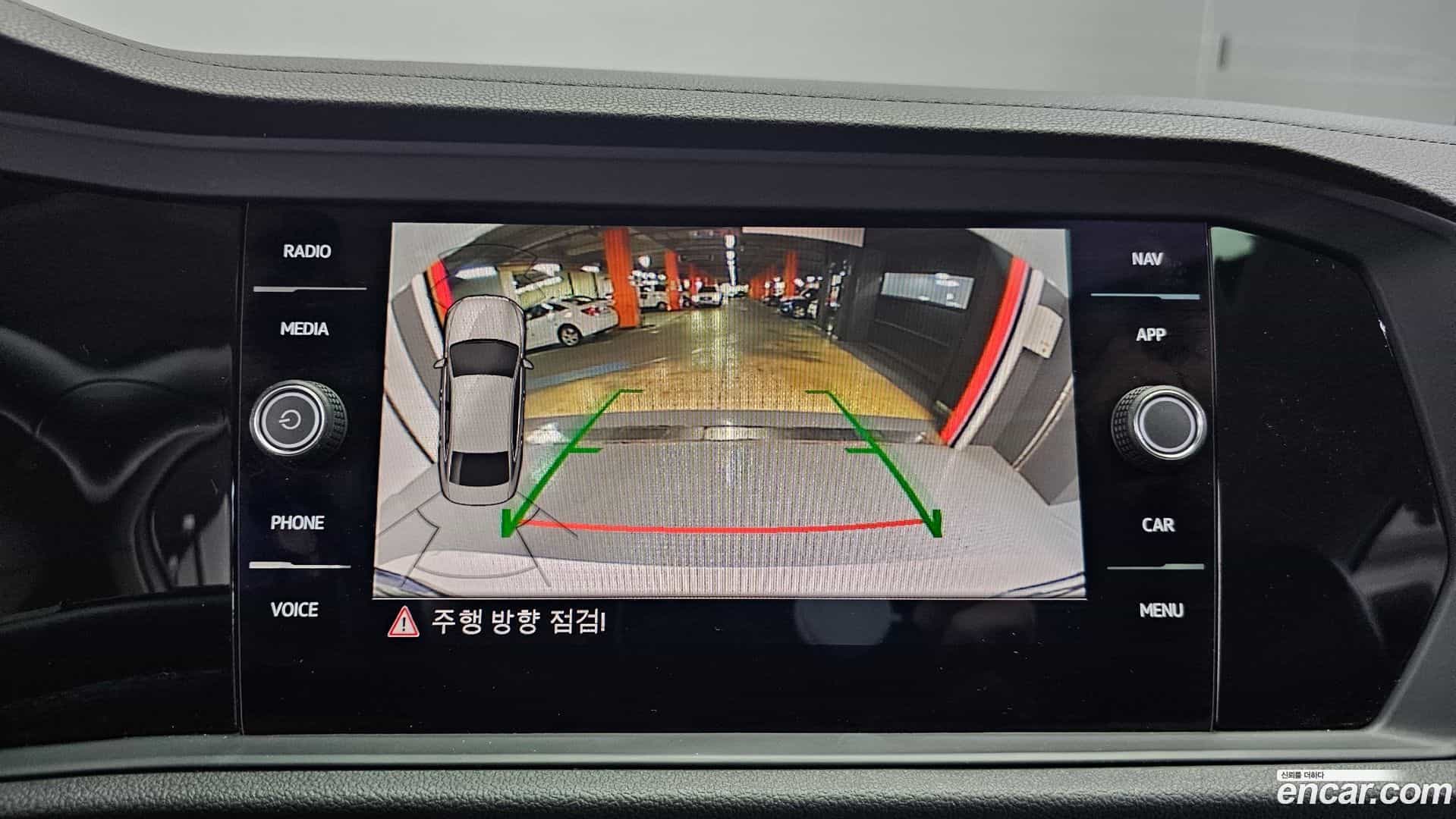 Jetta Volkswagen 2020.10-OPTION-019