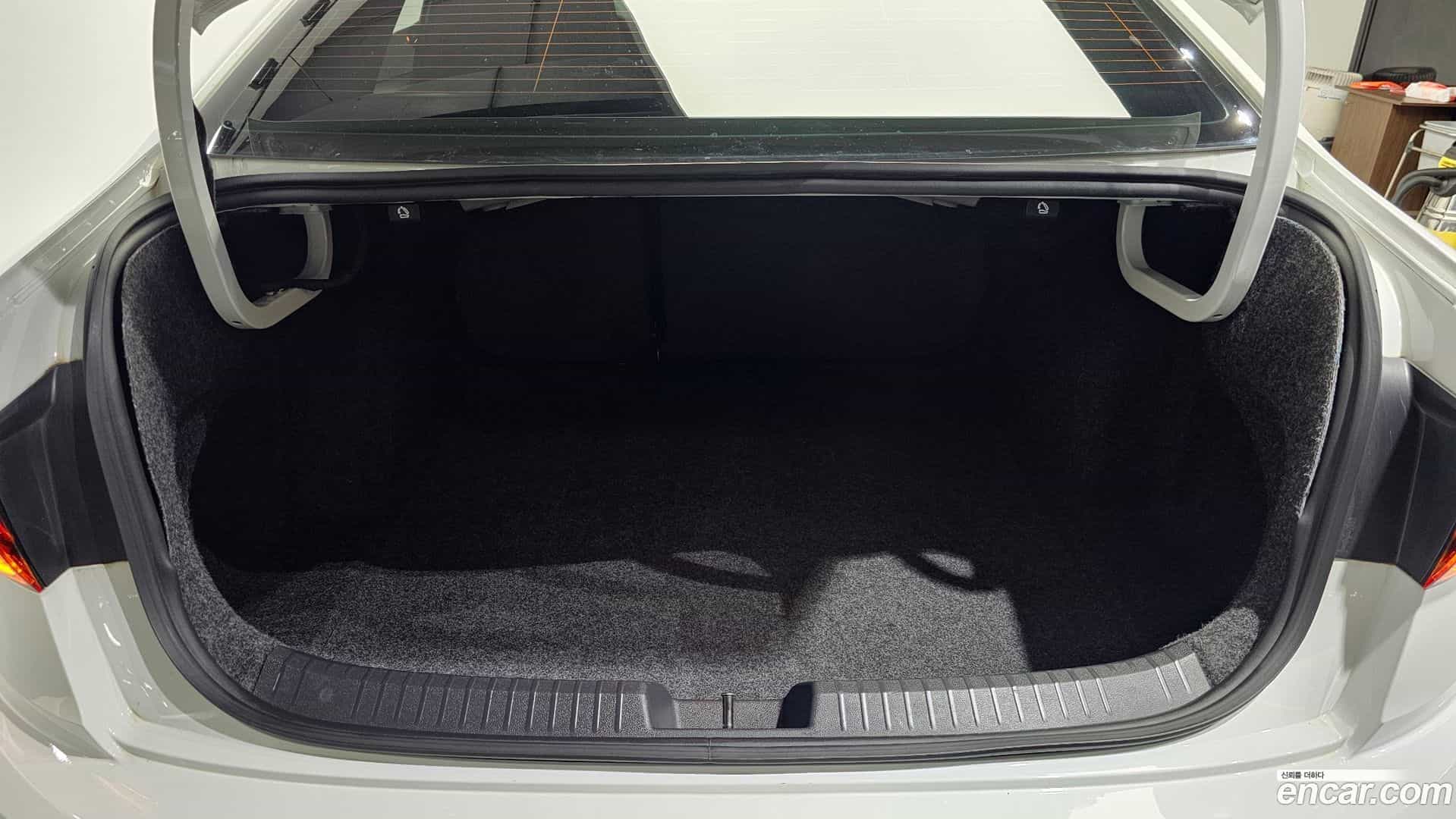Jetta Volkswagen 2020.10-OPTION-024